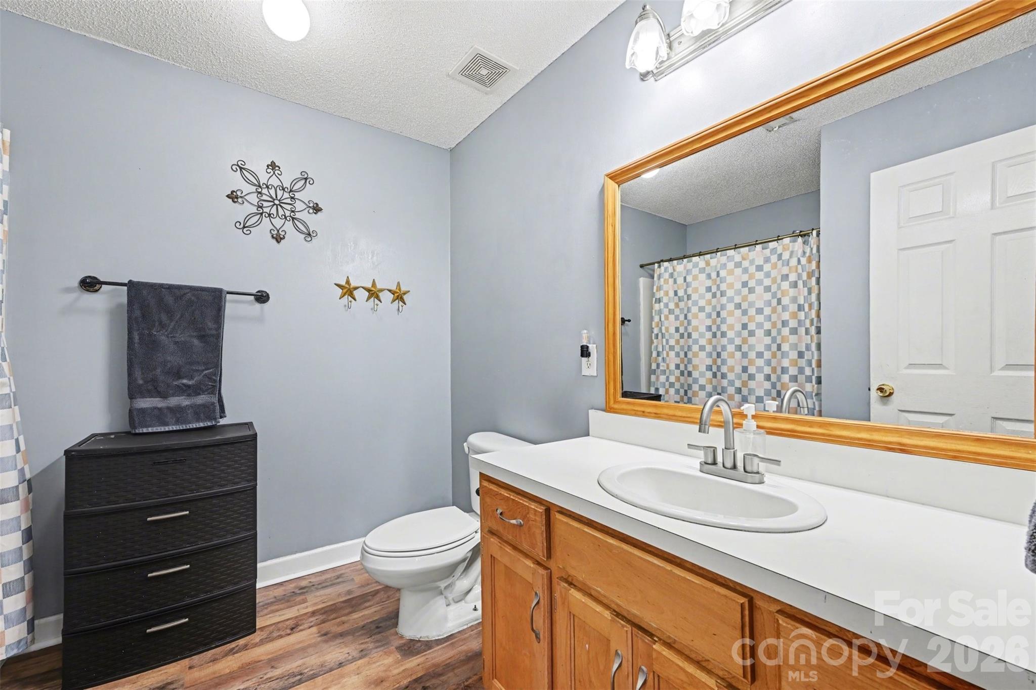 353 Woodlawn Avenue — Mount Holly