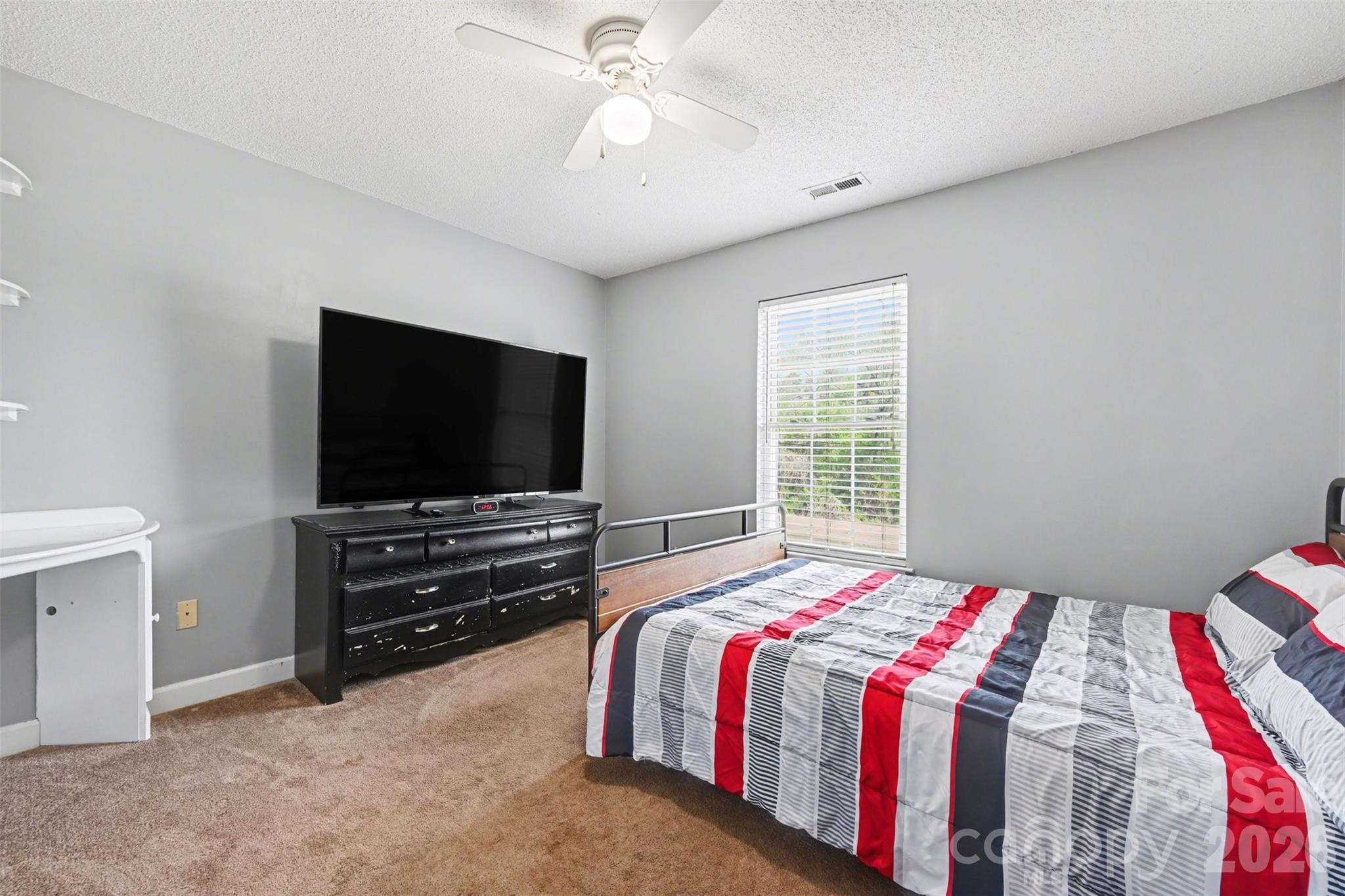 353 Woodlawn Avenue — Mount Holly
