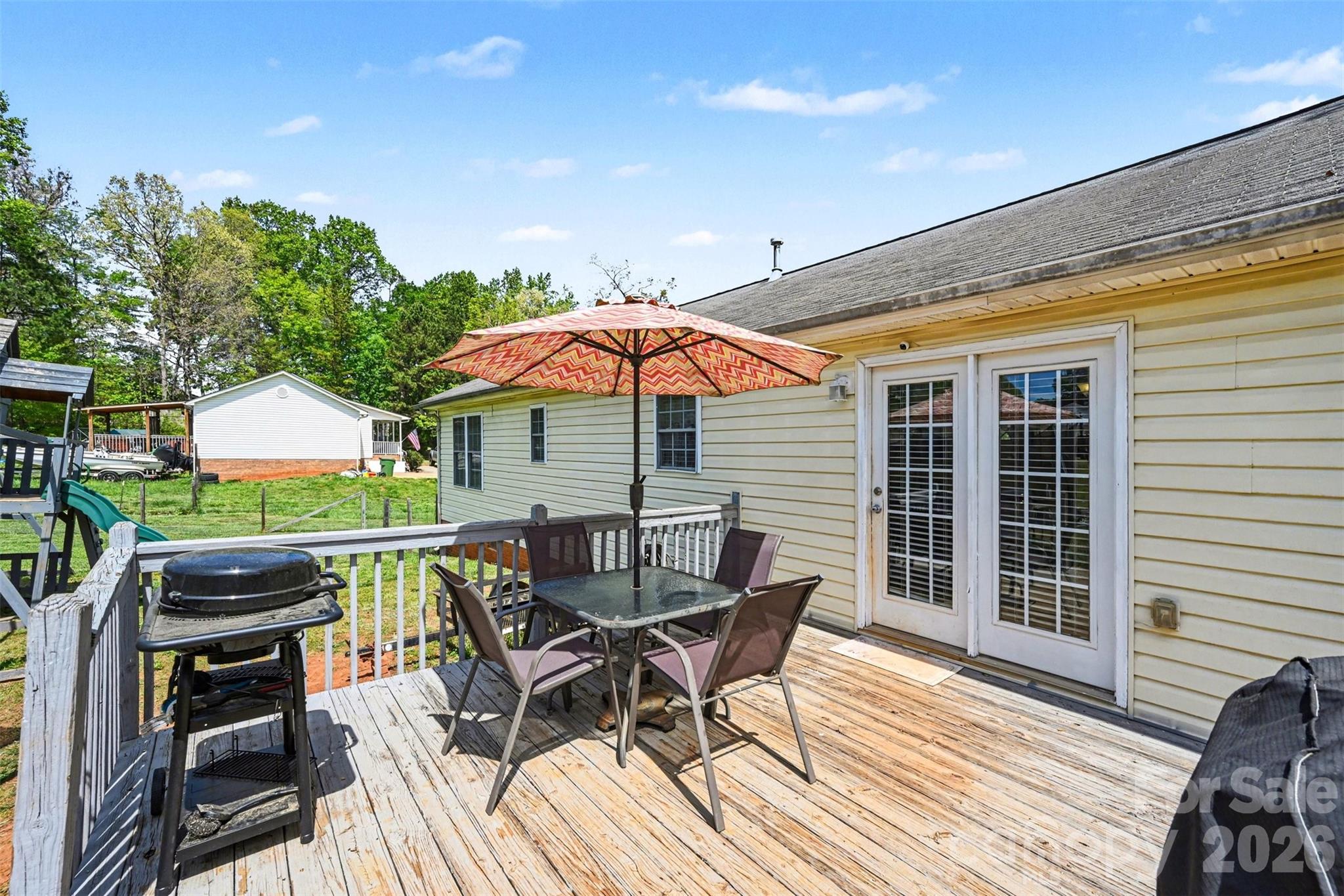 353 Woodlawn Avenue — Mount Holly