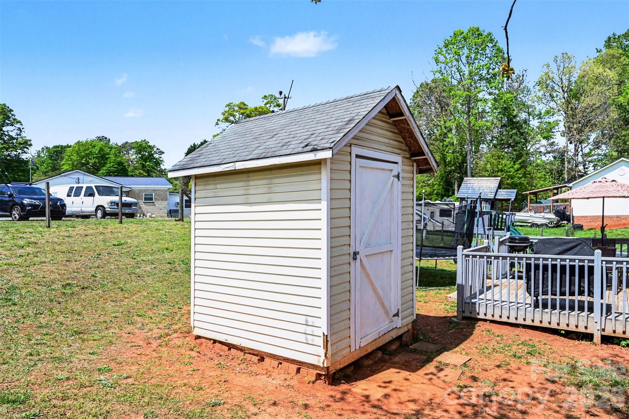 353 Woodlawn Avenue — Mount Holly
