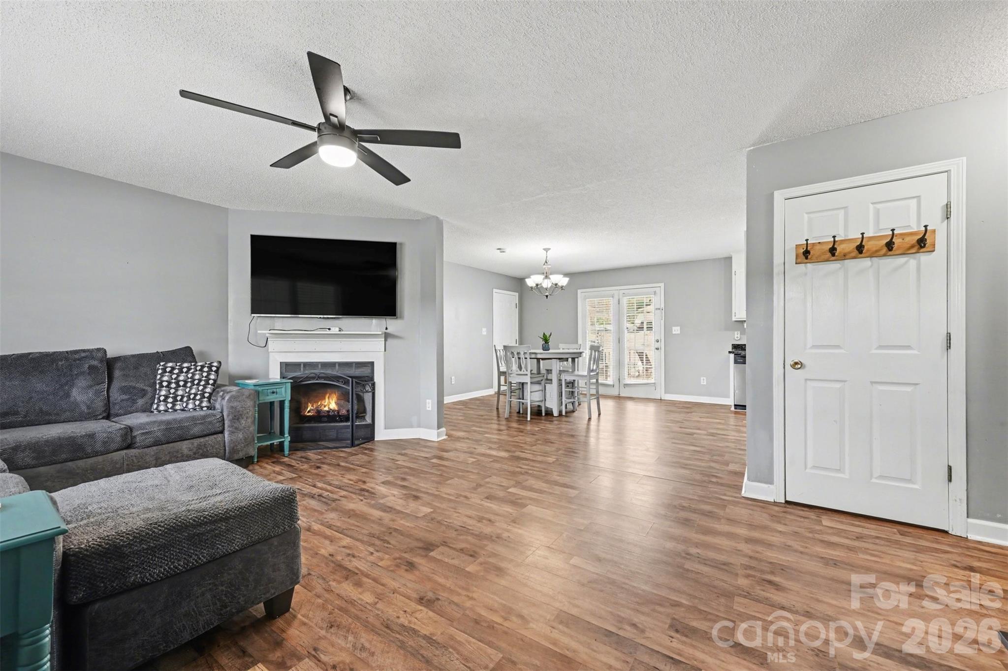 353 Woodlawn Avenue — Mount Holly