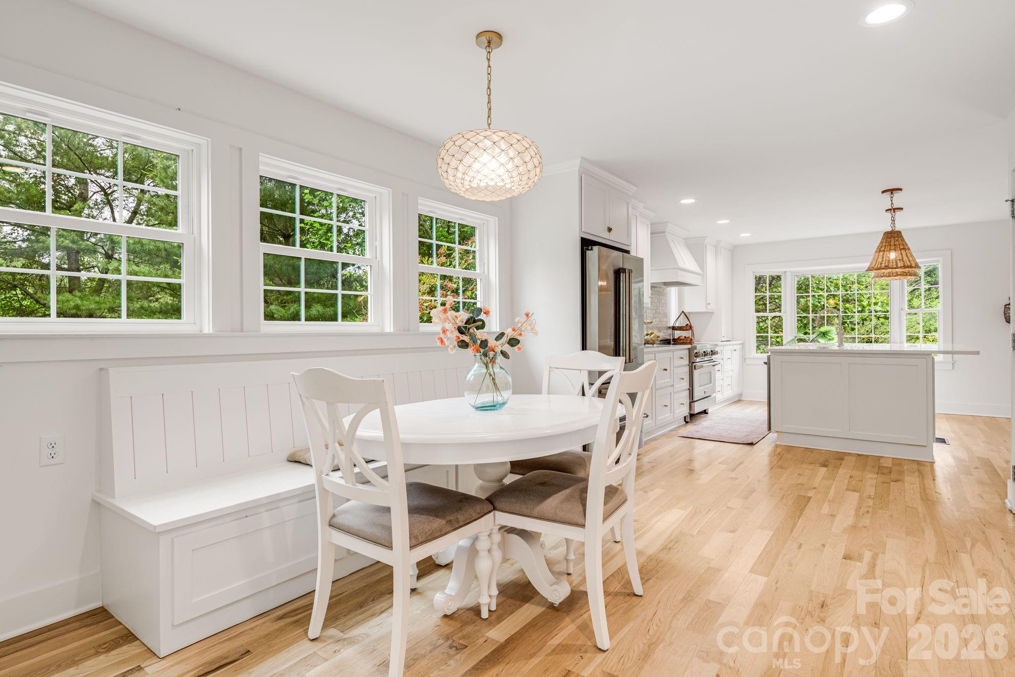 92 Rose Hill Road — Asheville