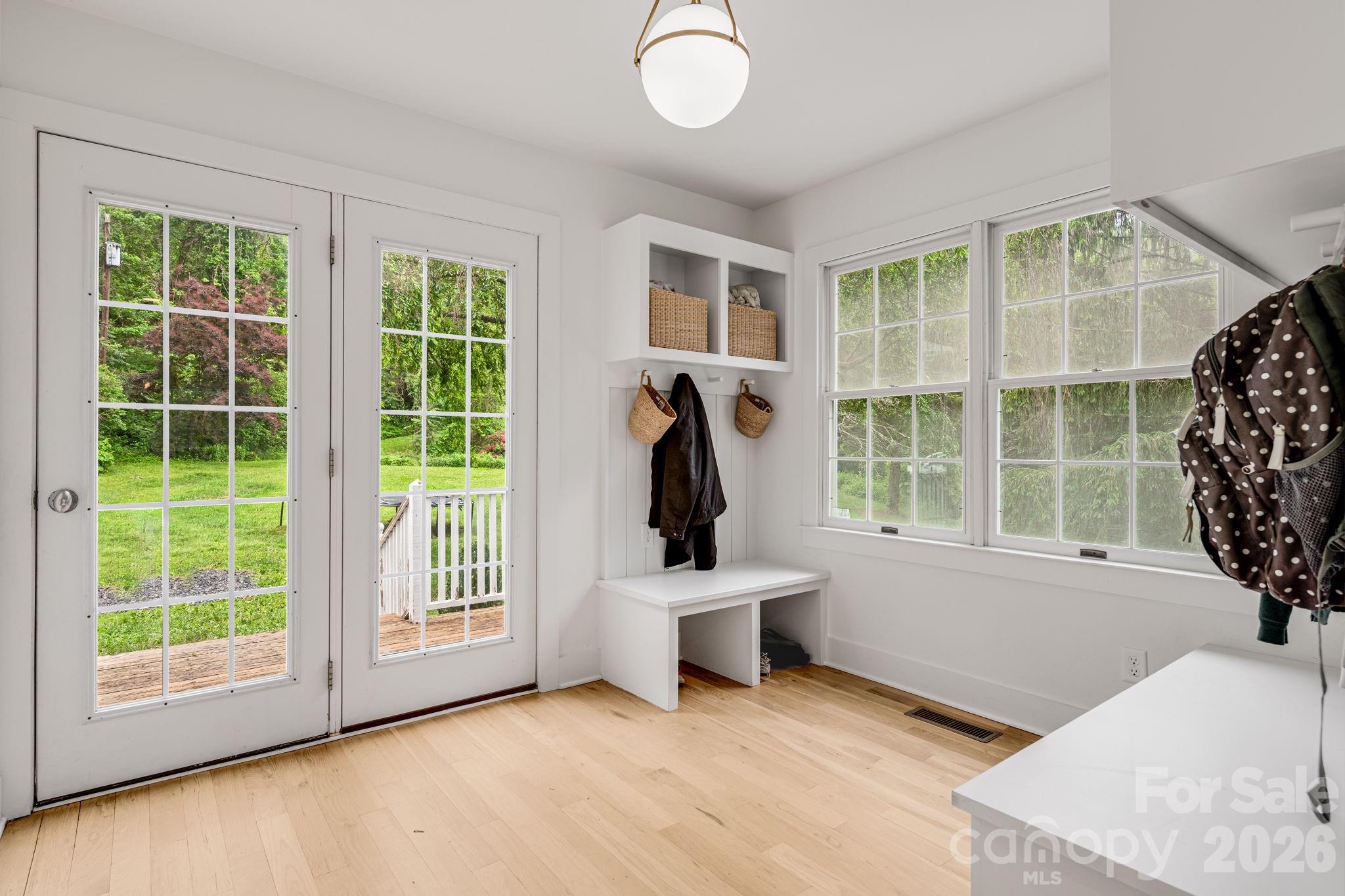 92 Rose Hill Road — Asheville