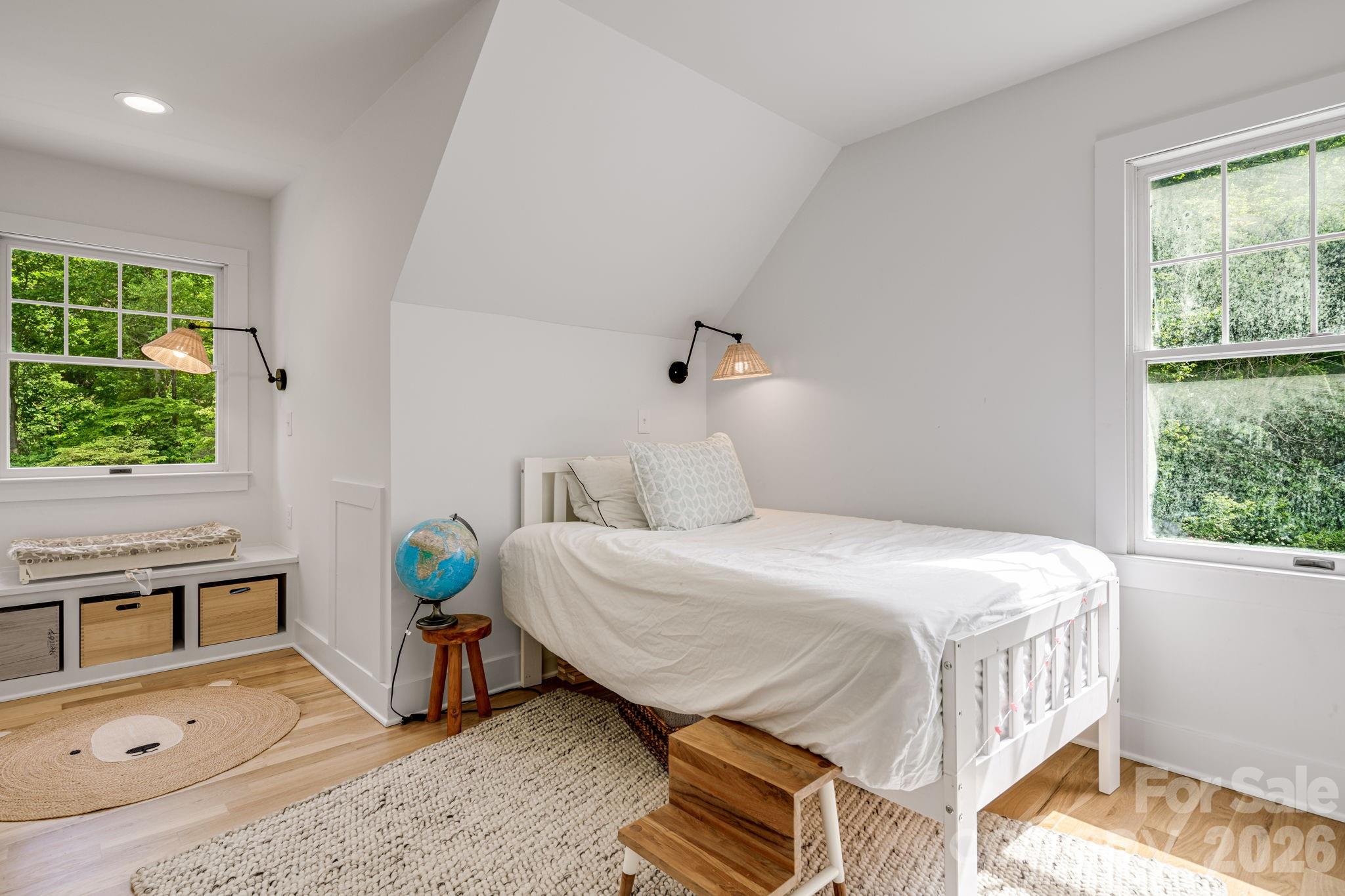 92 Rose Hill Road — Asheville