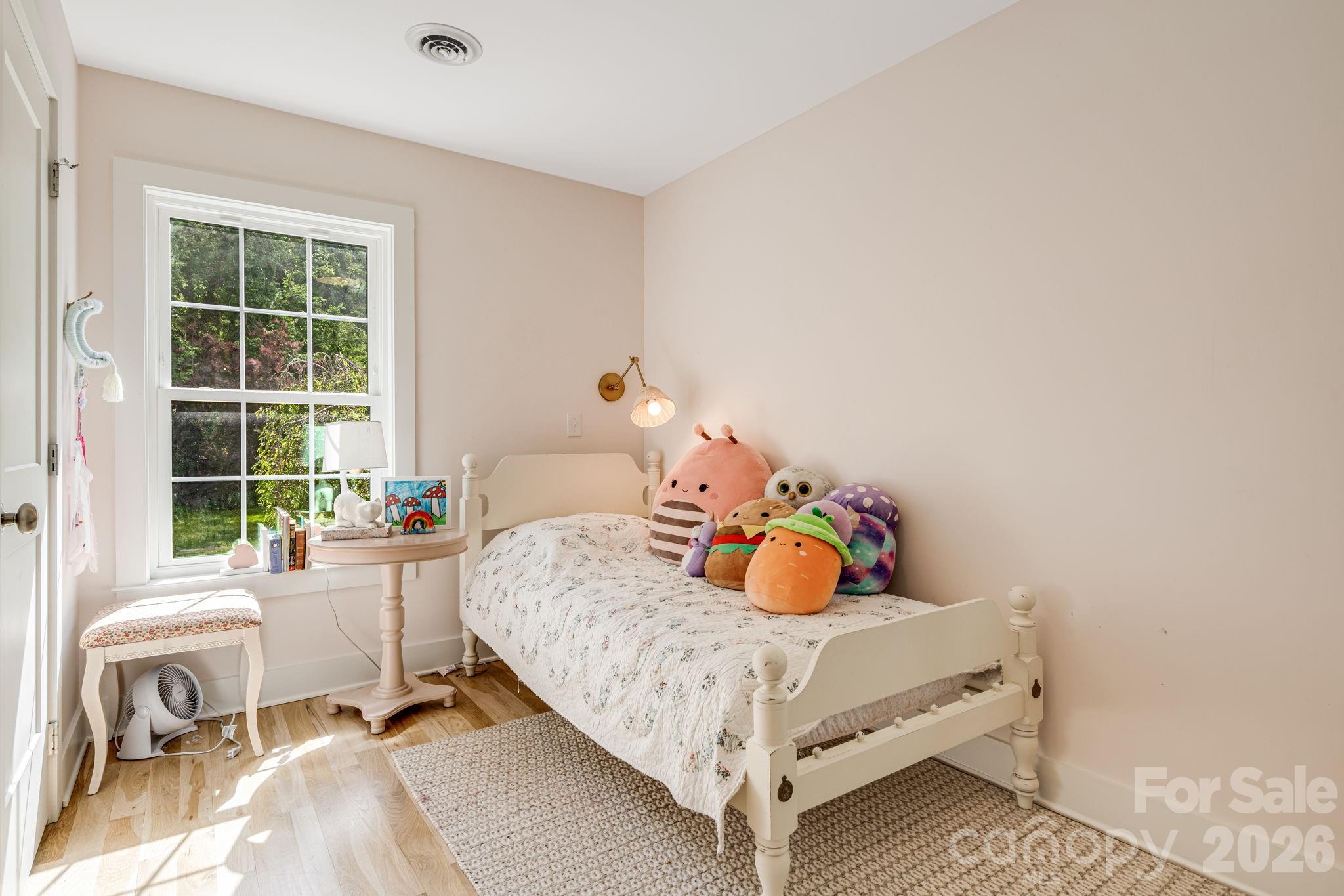 92 Rose Hill Road — Asheville