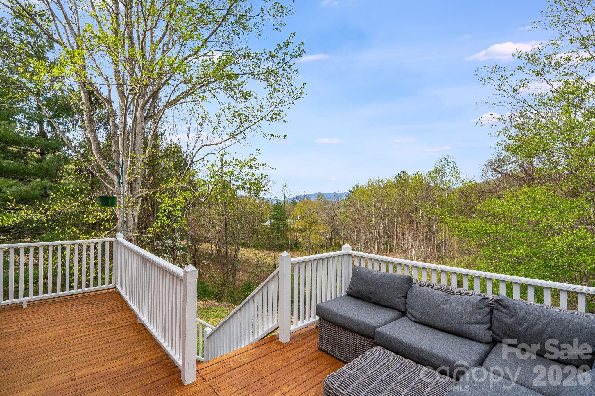 92 Rose Hill Road — Asheville