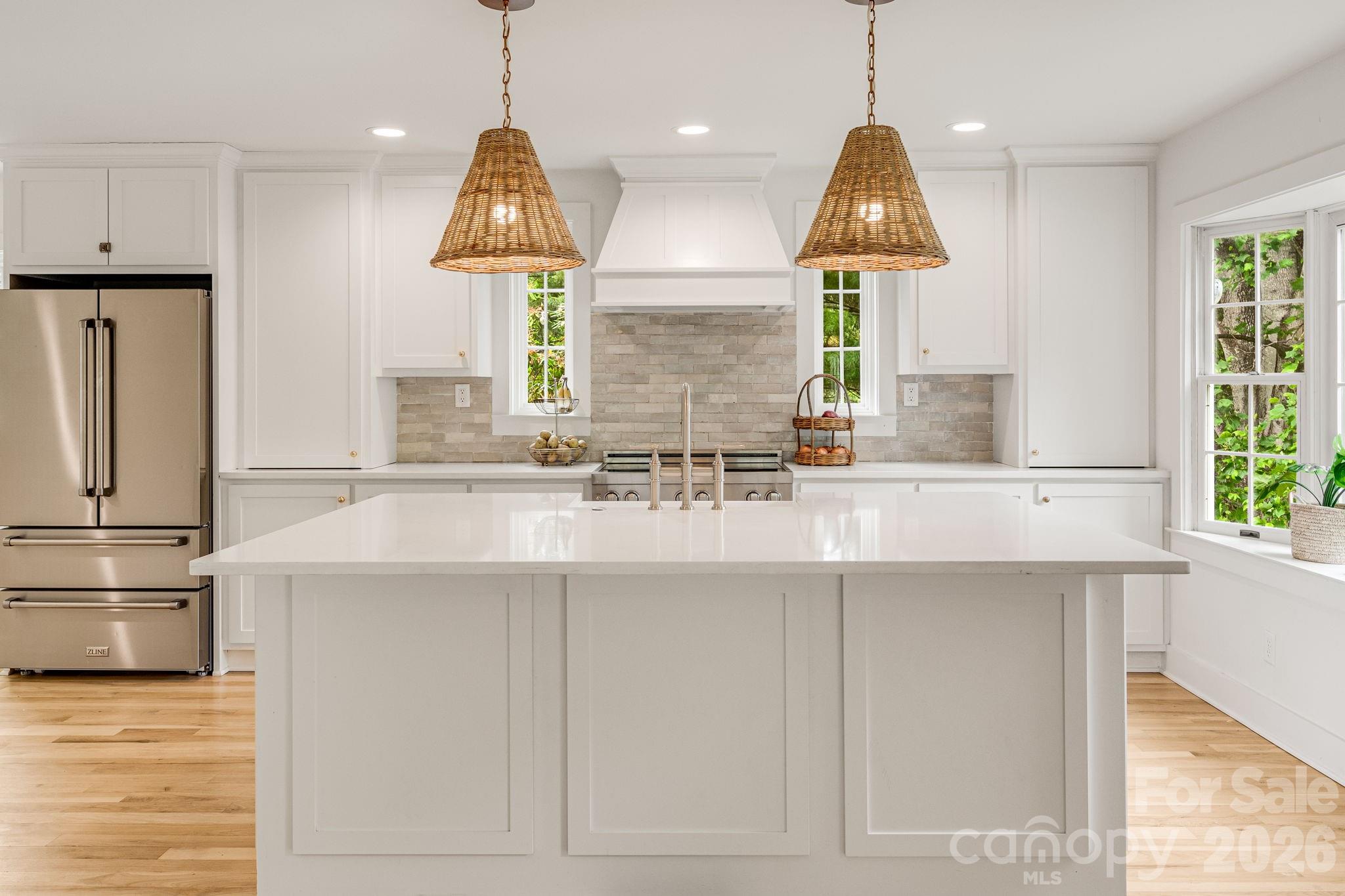 92 Rose Hill Road — Asheville