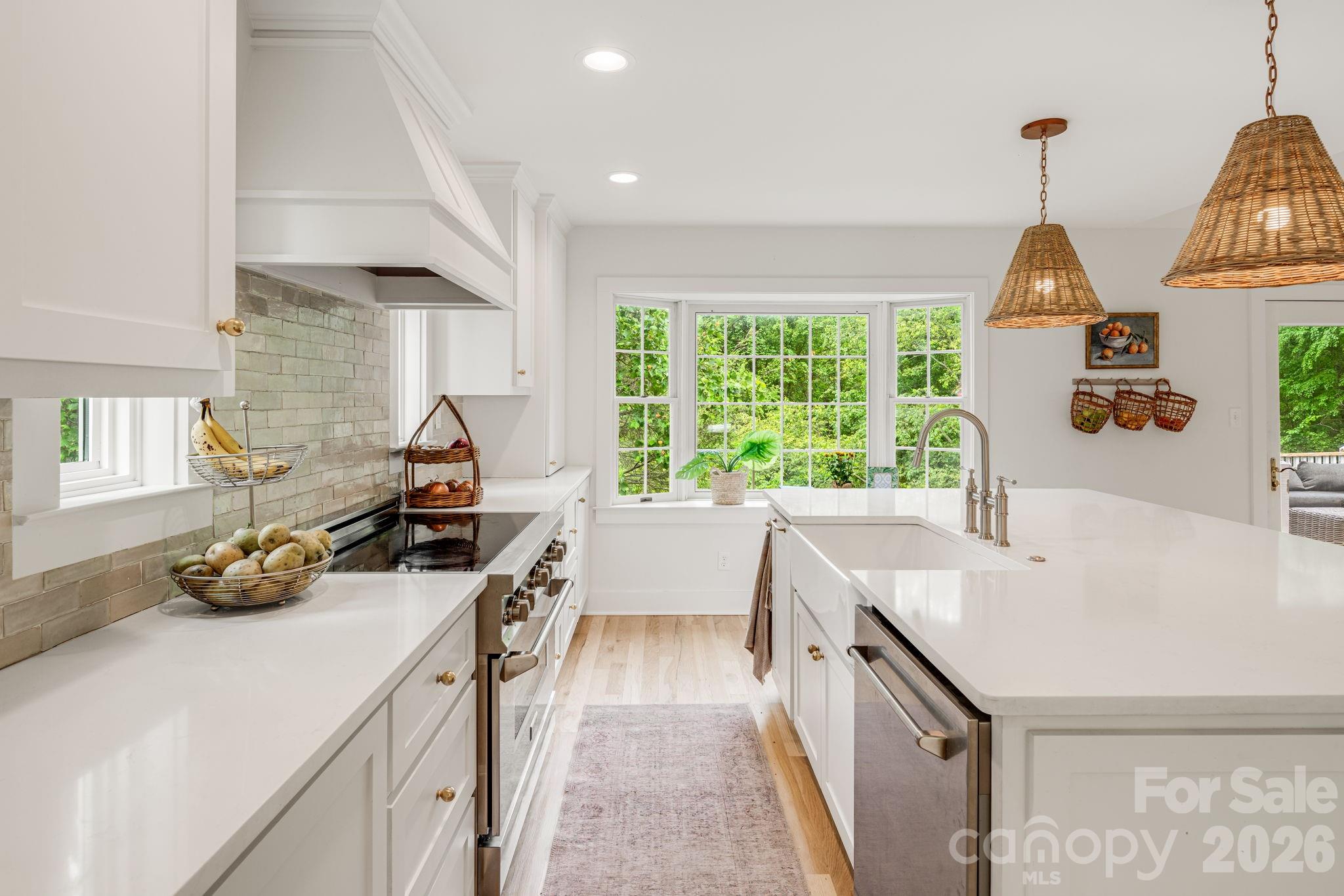 92 Rose Hill Road — Asheville