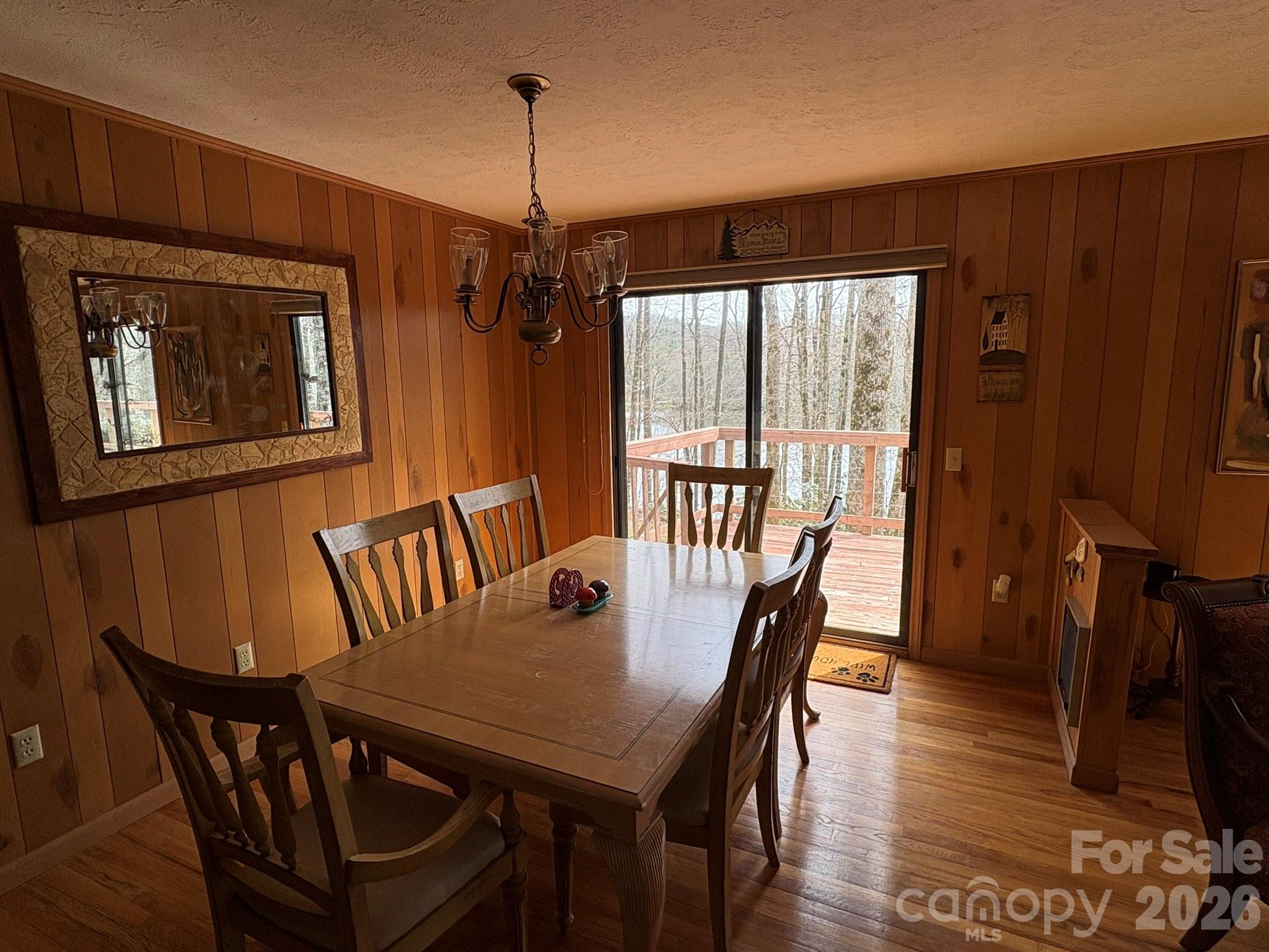 114 Lady Slipper Loop — Newland