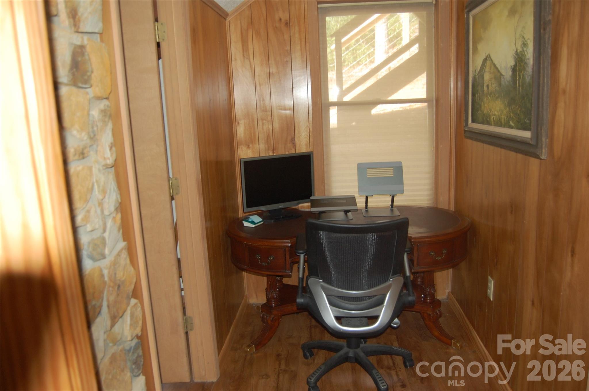 114 Lady Slipper Loop — Newland
