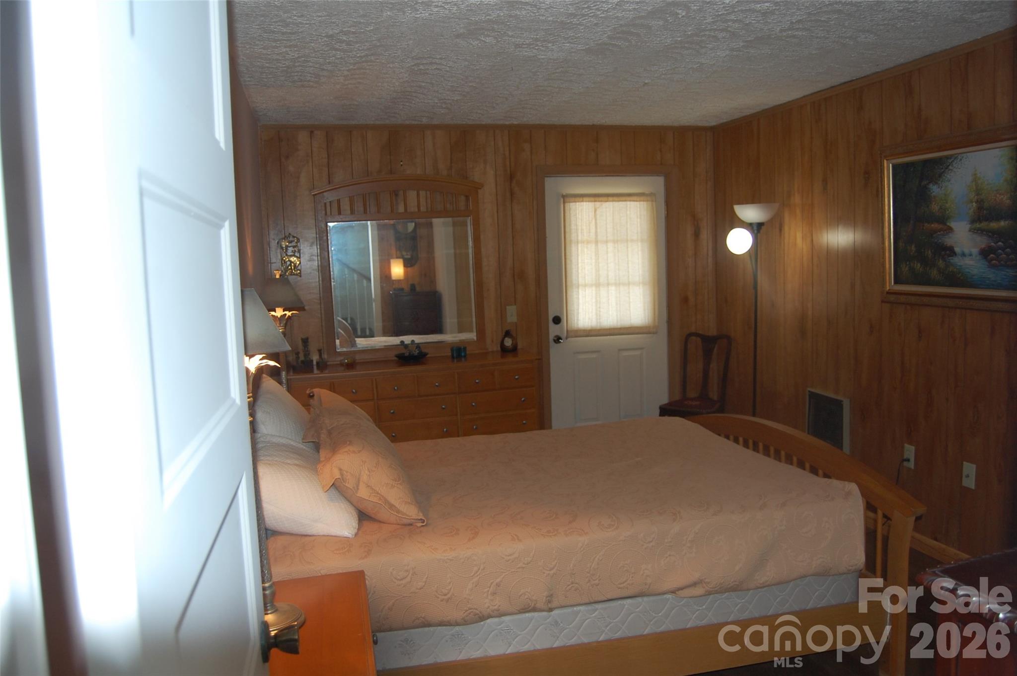 114 Lady Slipper Loop — Newland
