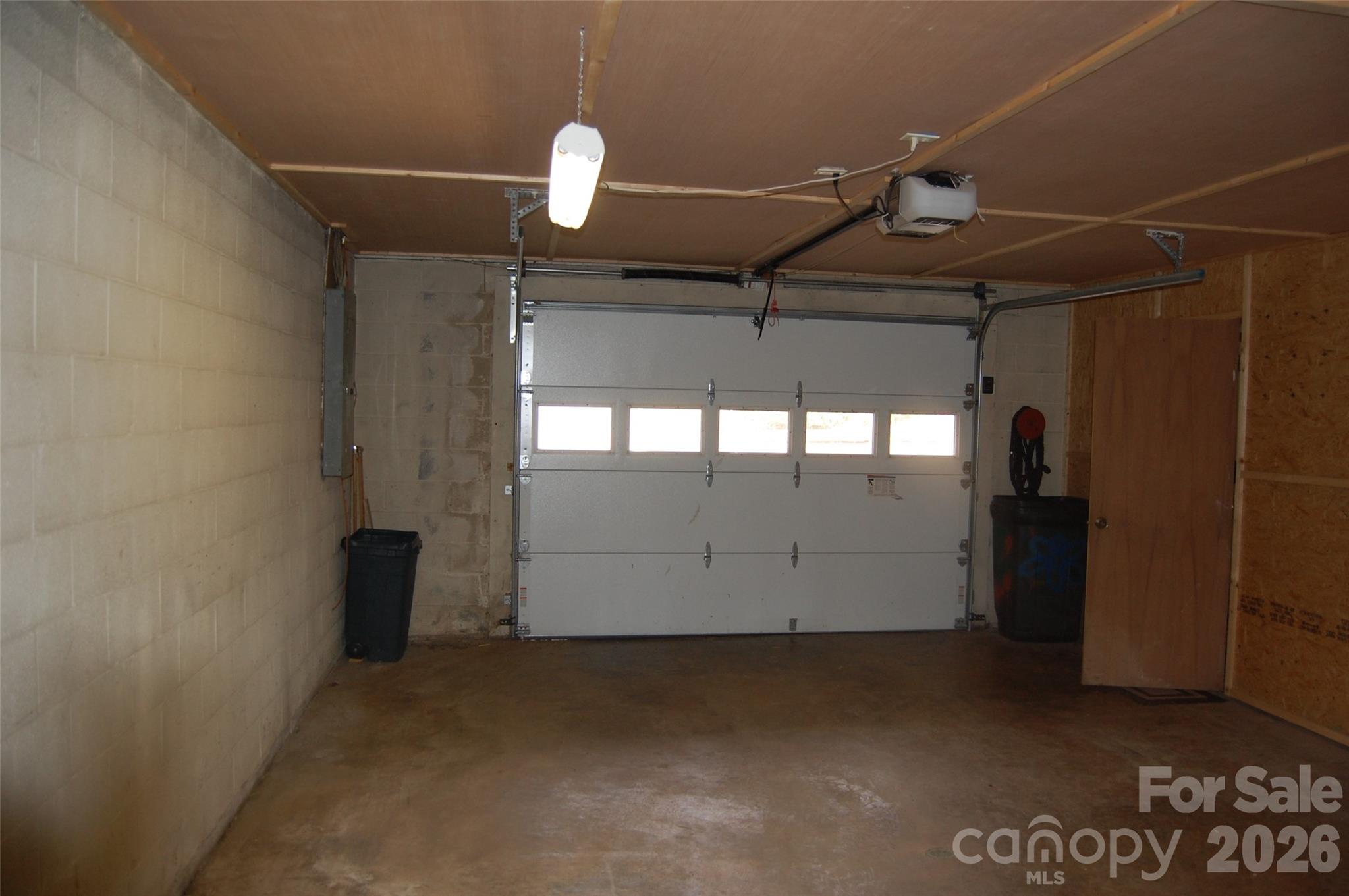 114 Lady Slipper Loop — Newland