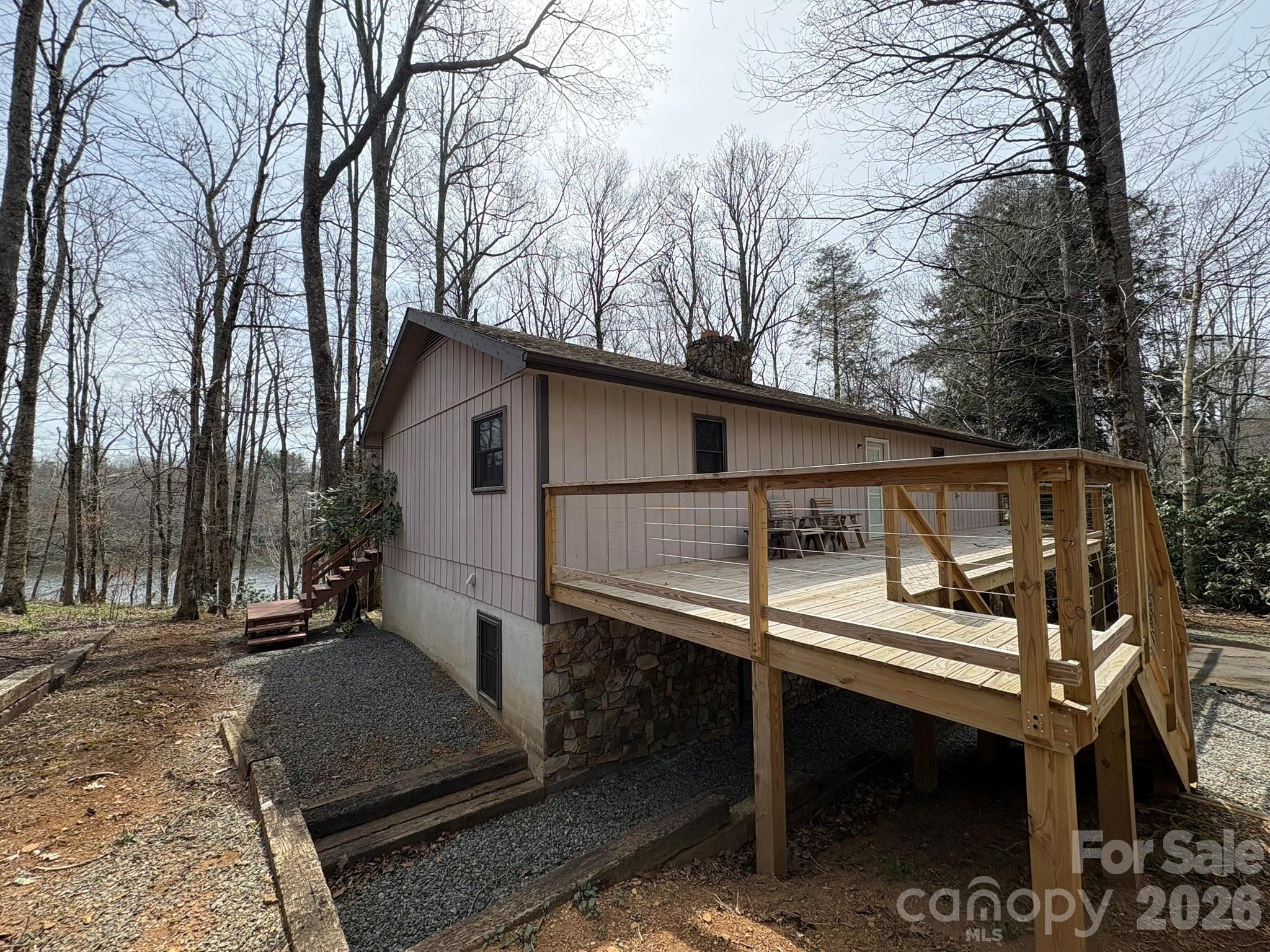 114 Lady Slipper Loop — Newland