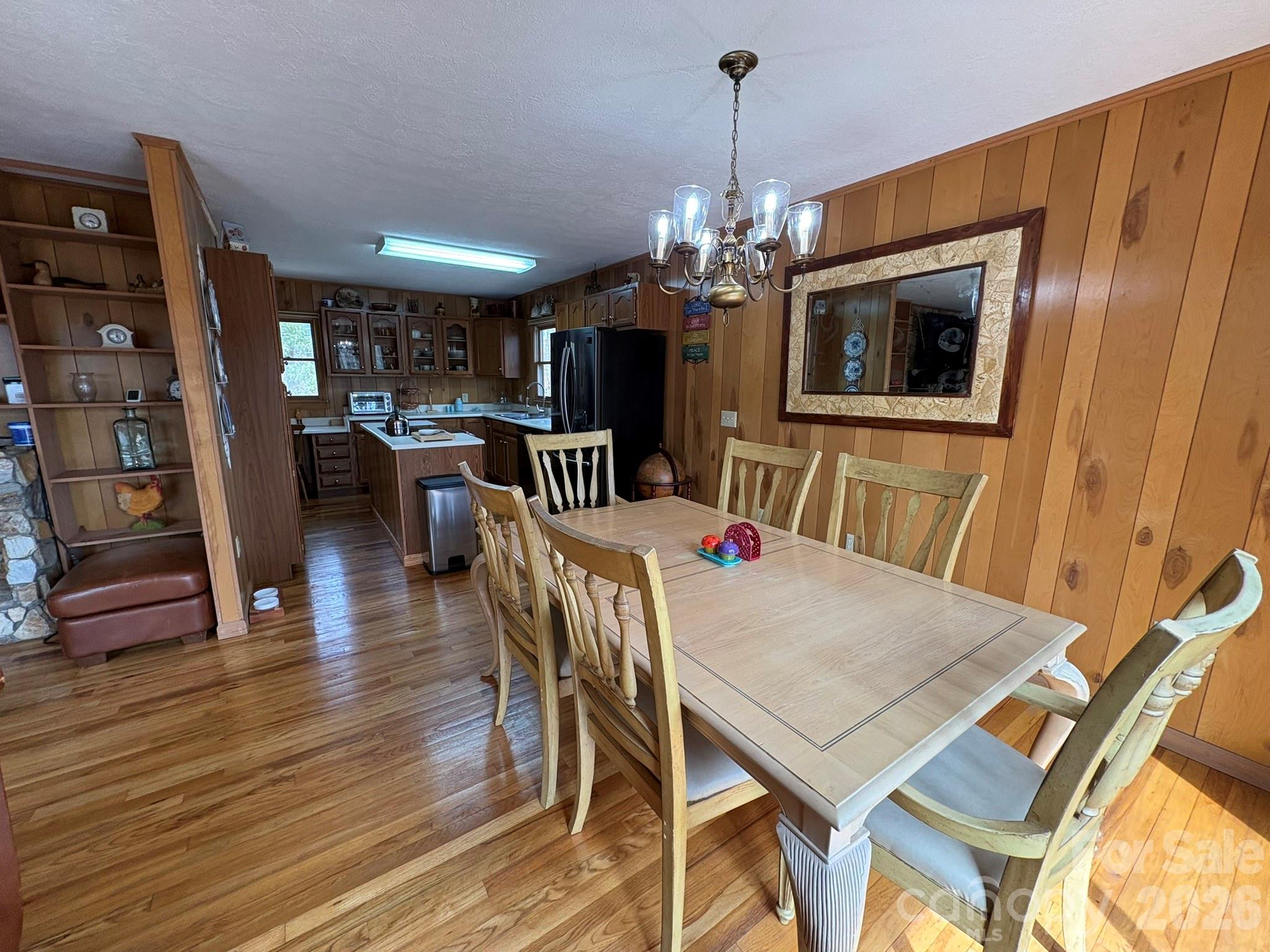 114 Lady Slipper Loop — Newland