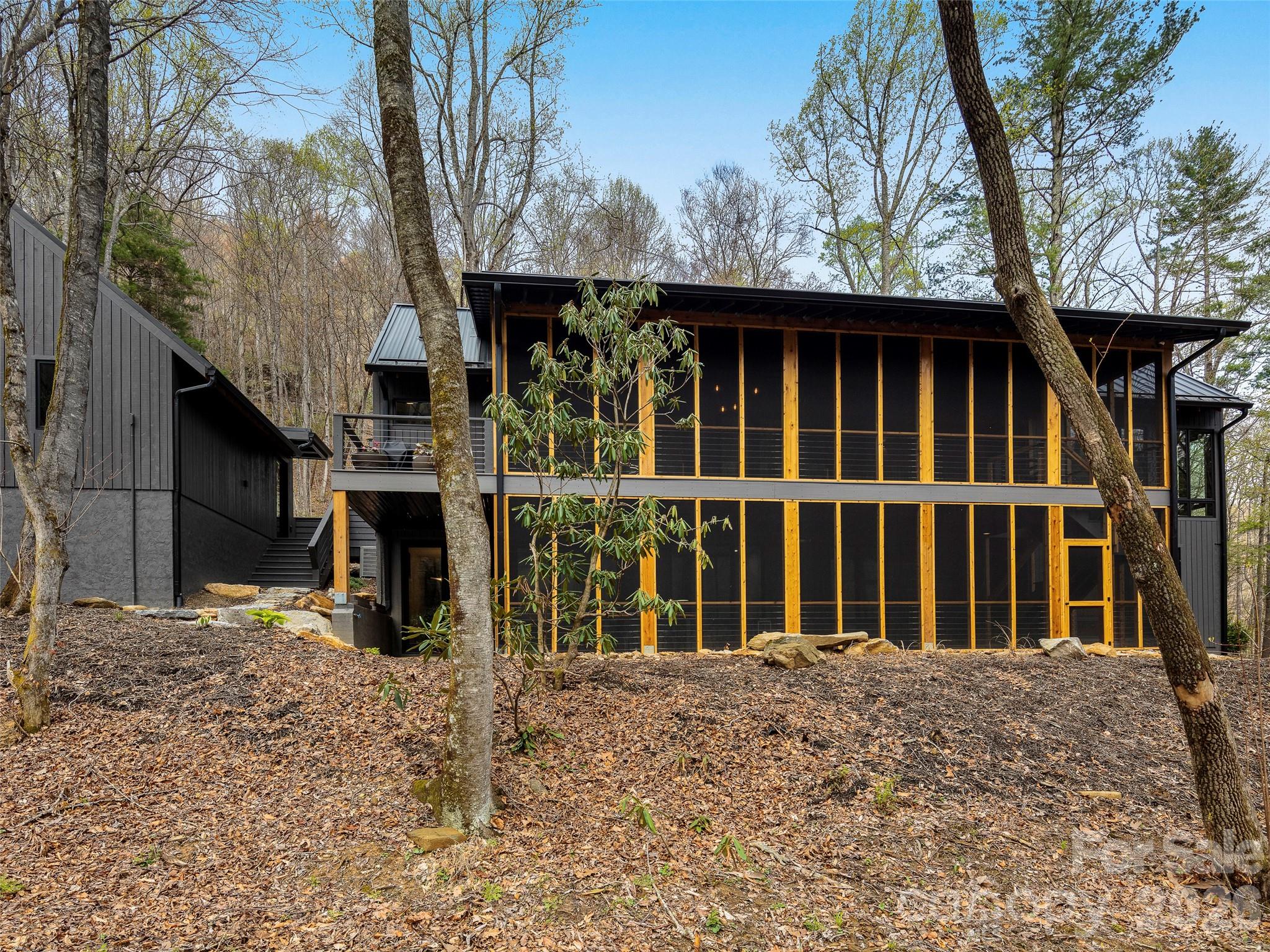 80 Hemlock Circle — Black Mountain