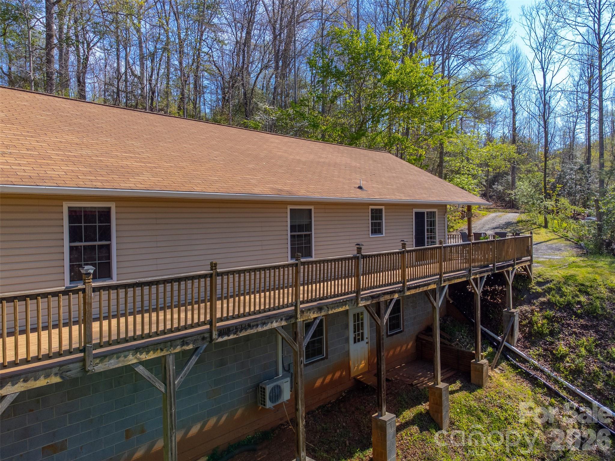 201 Windcrest Ridge — Sylva