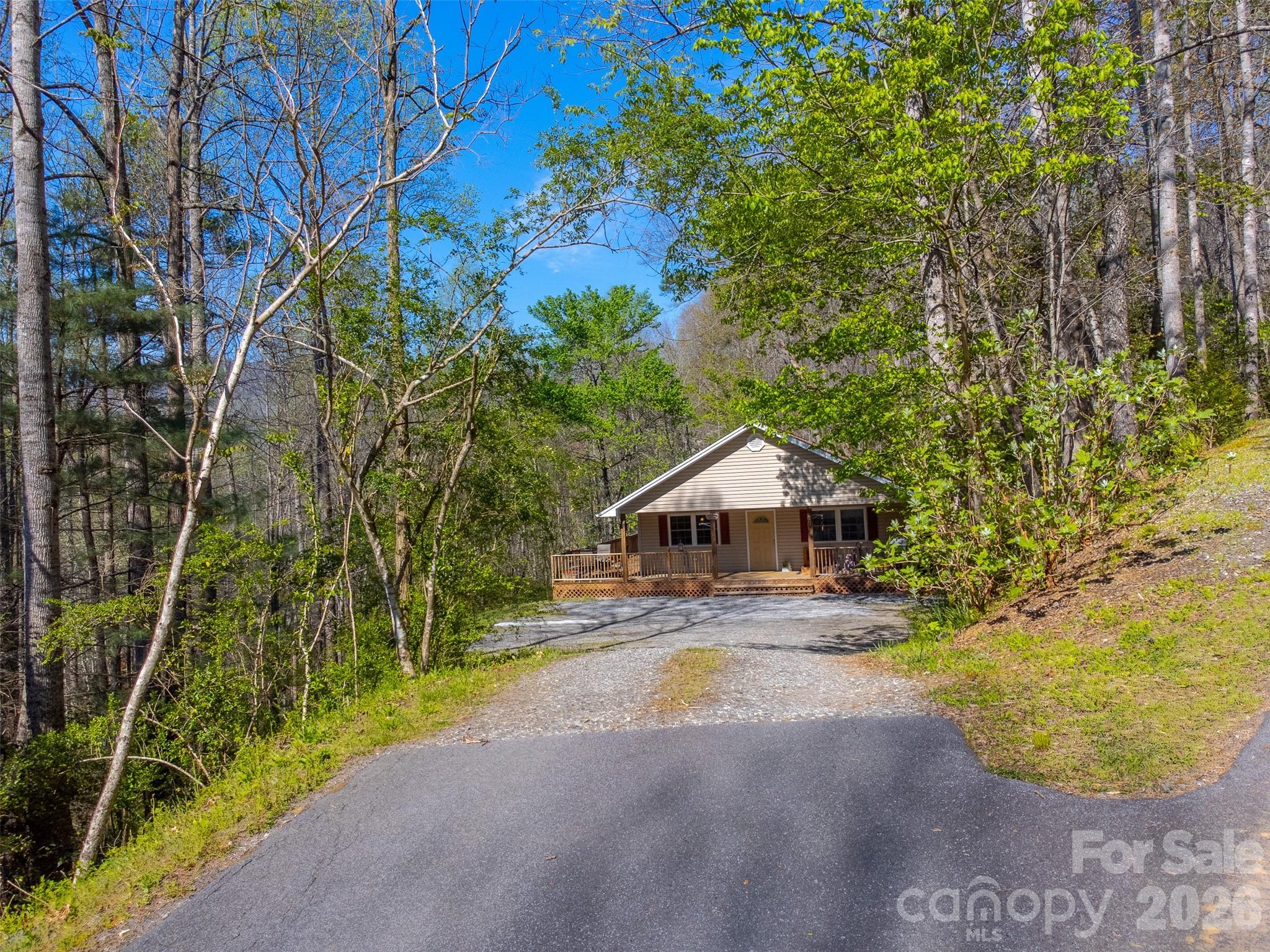 201 Windcrest Ridge — Sylva