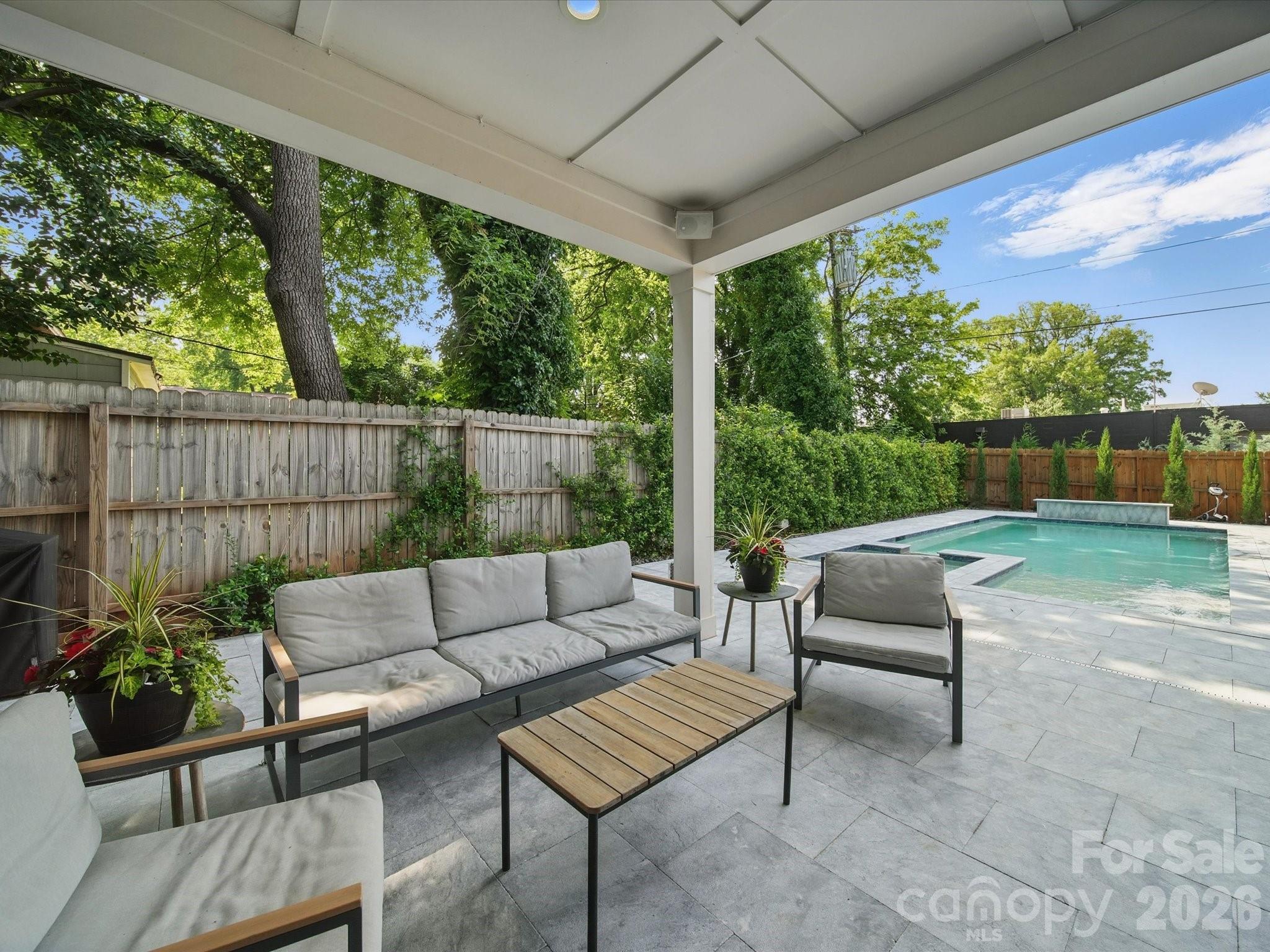 708 Cross Trail Drive — Charlotte