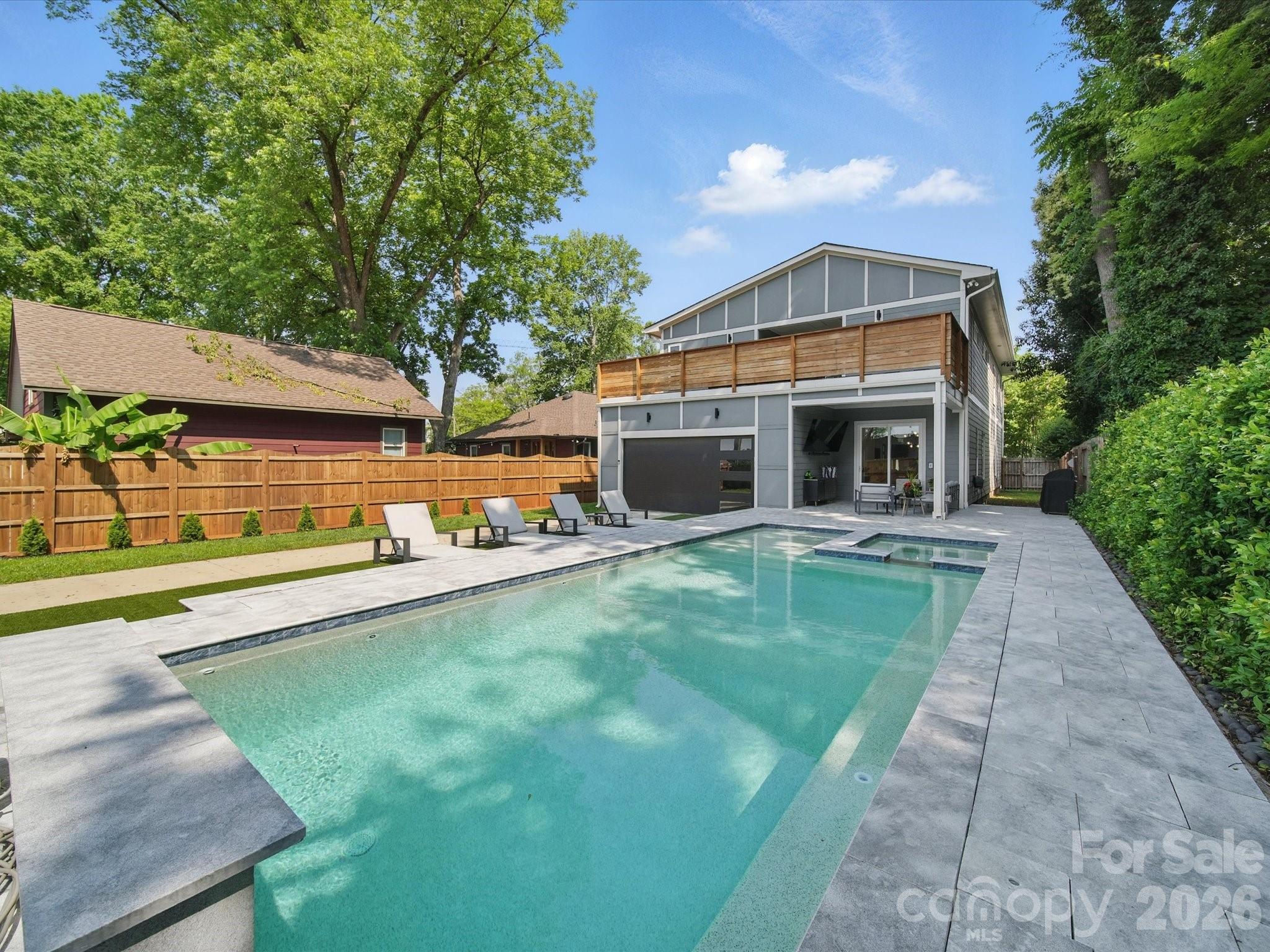 708 Cross Trail Drive — Charlotte