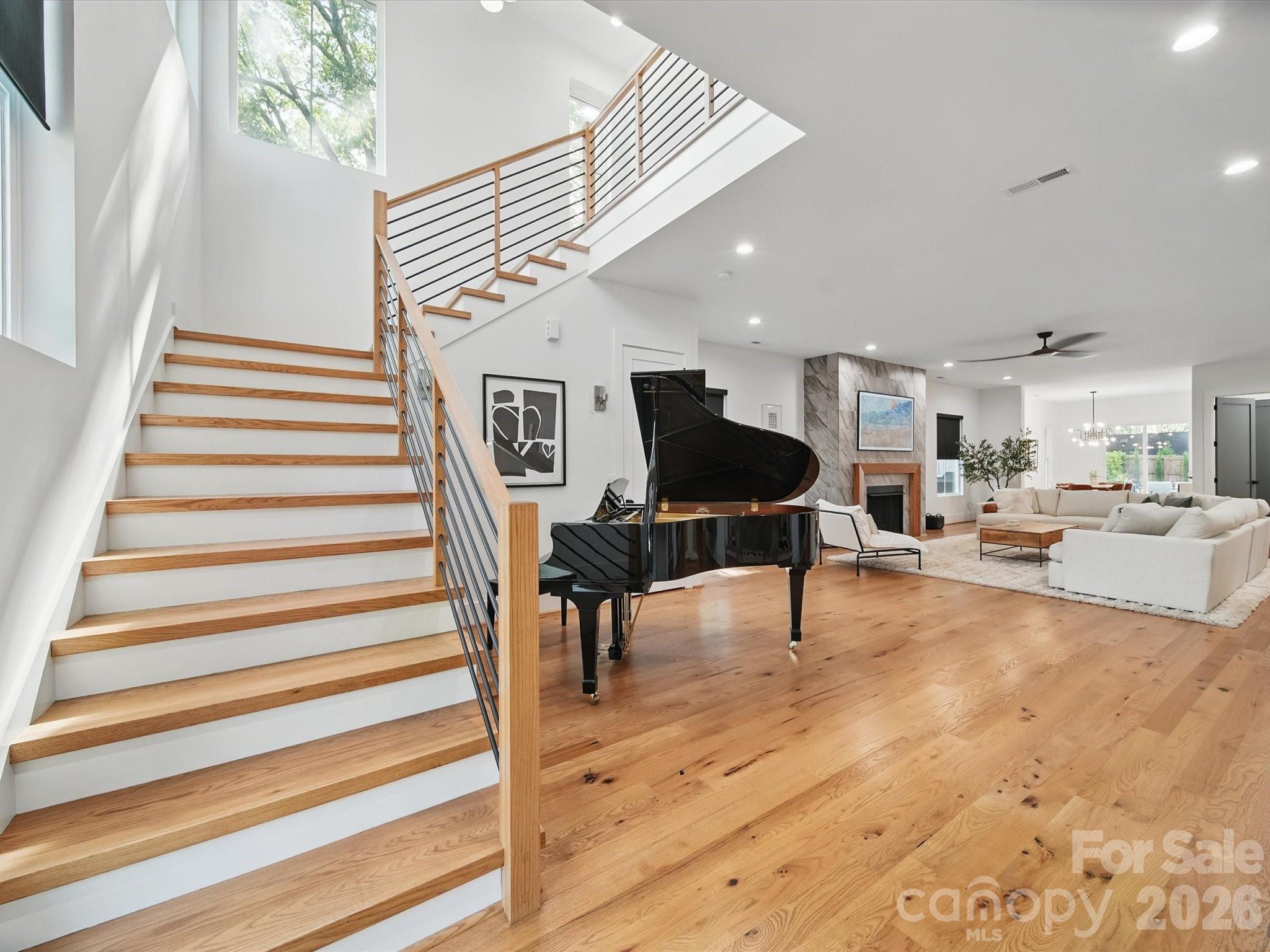708 Cross Trail Drive — Charlotte