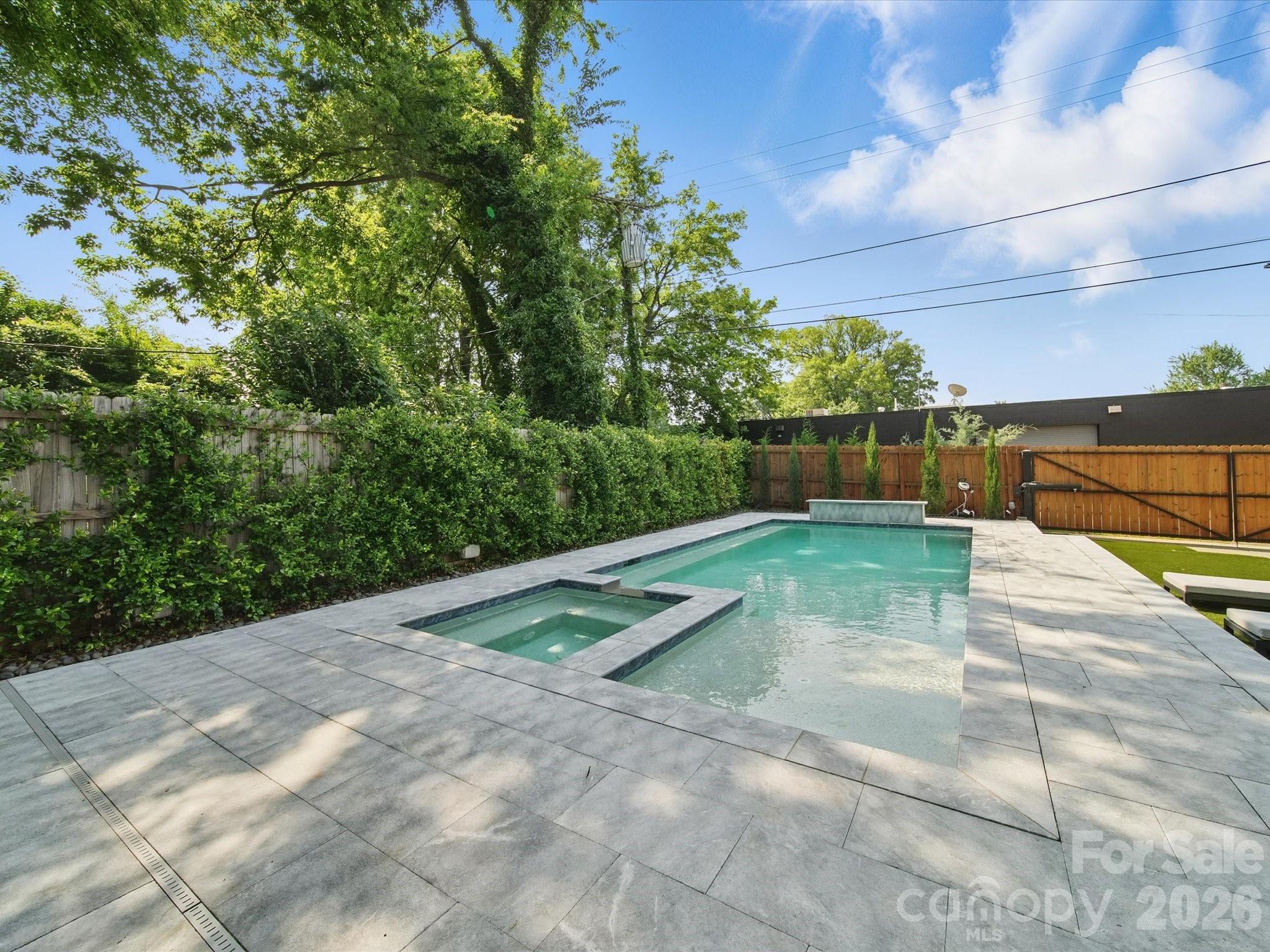 708 Cross Trail Drive — Charlotte
