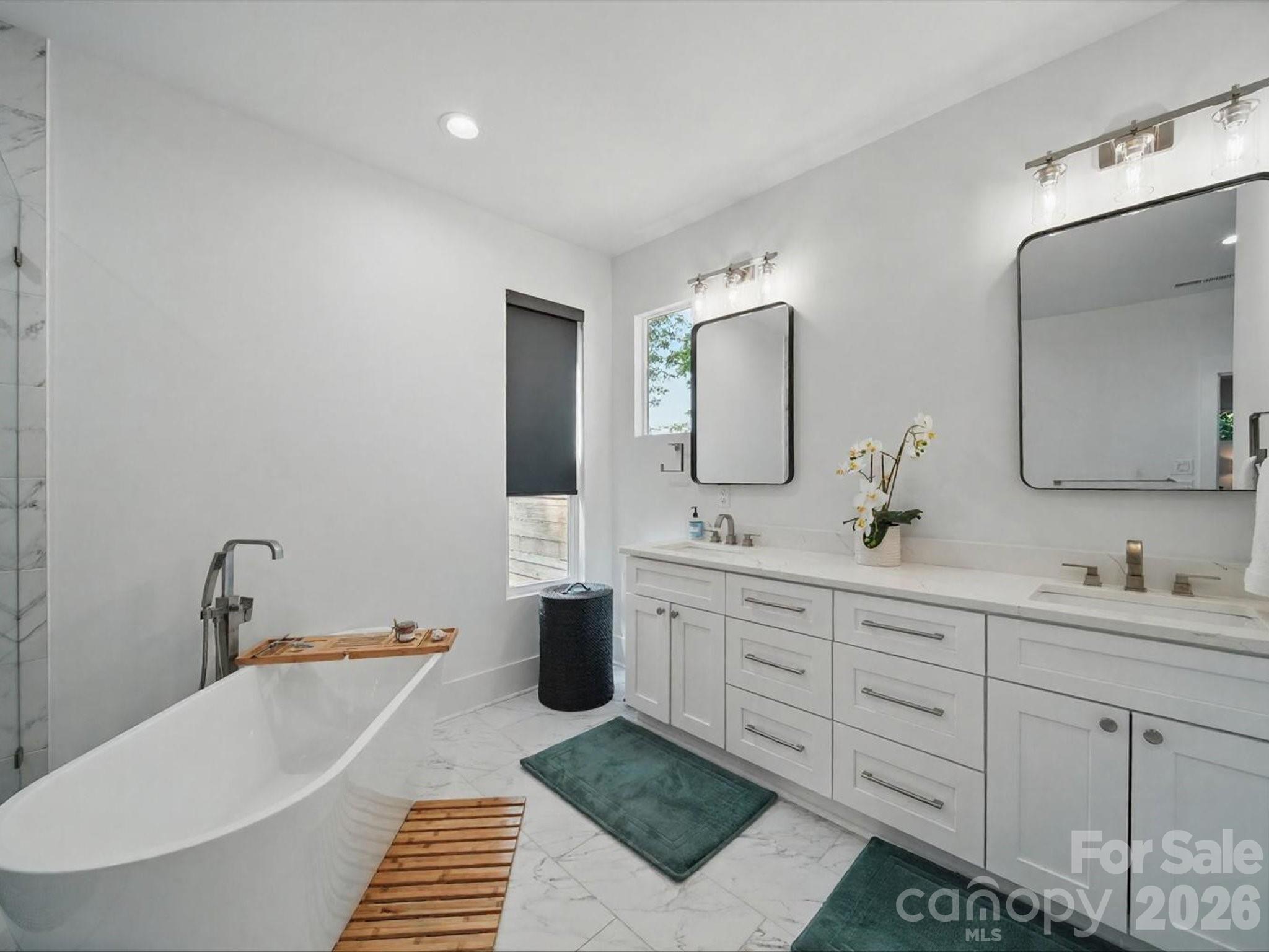708 Cross Trail Drive — Charlotte