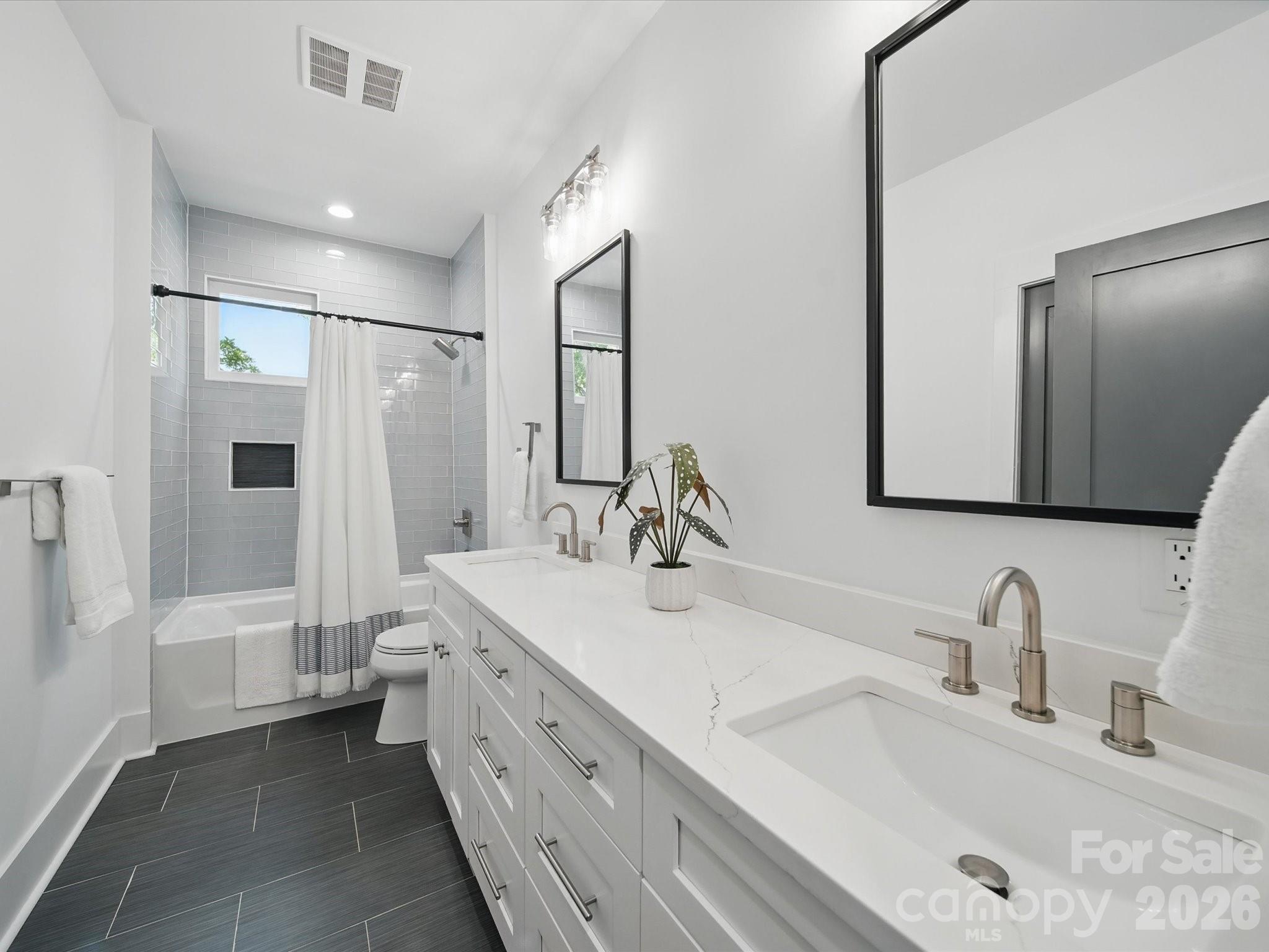 708 Cross Trail Drive — Charlotte