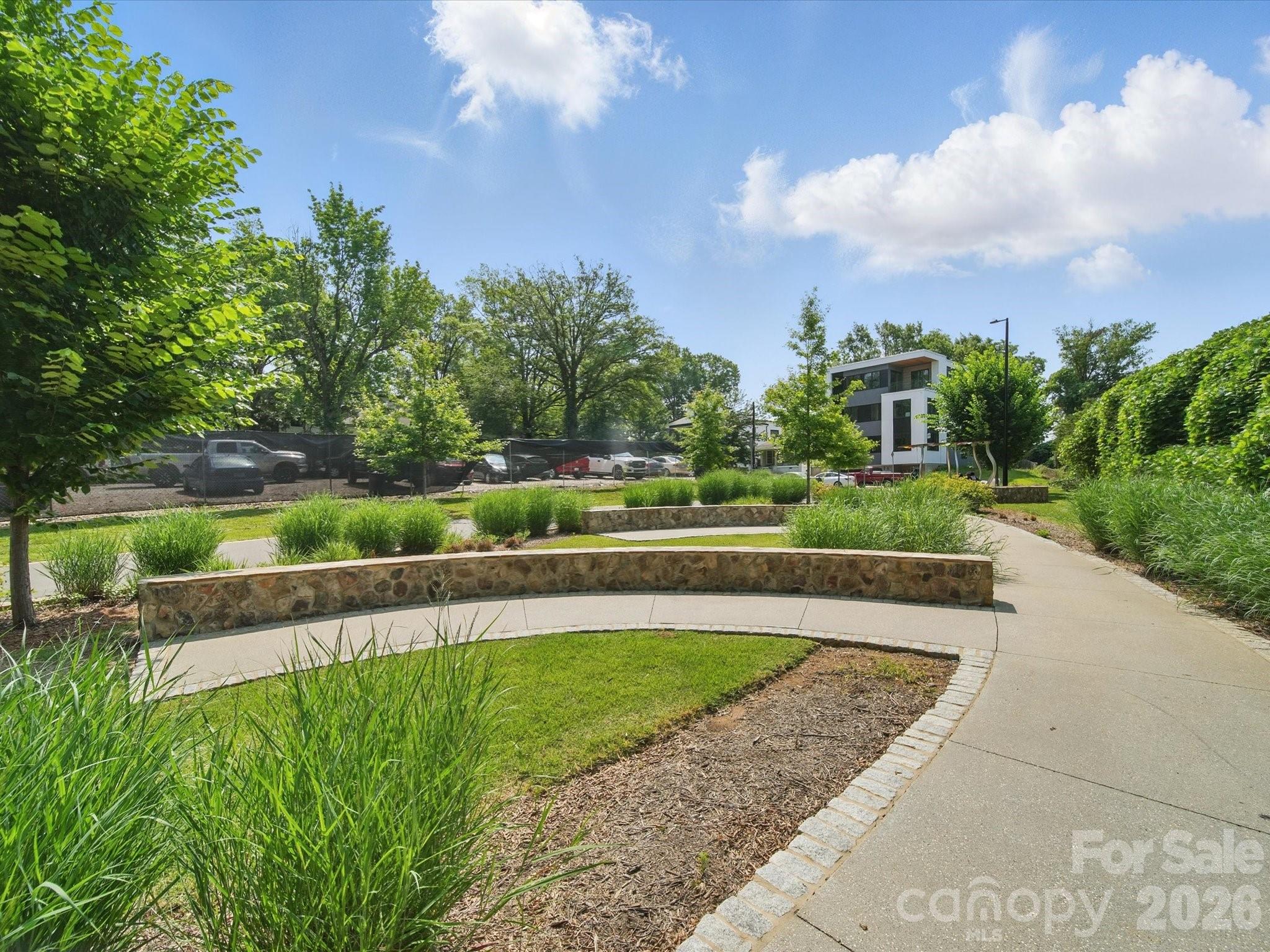 708 Cross Trail Drive — Charlotte