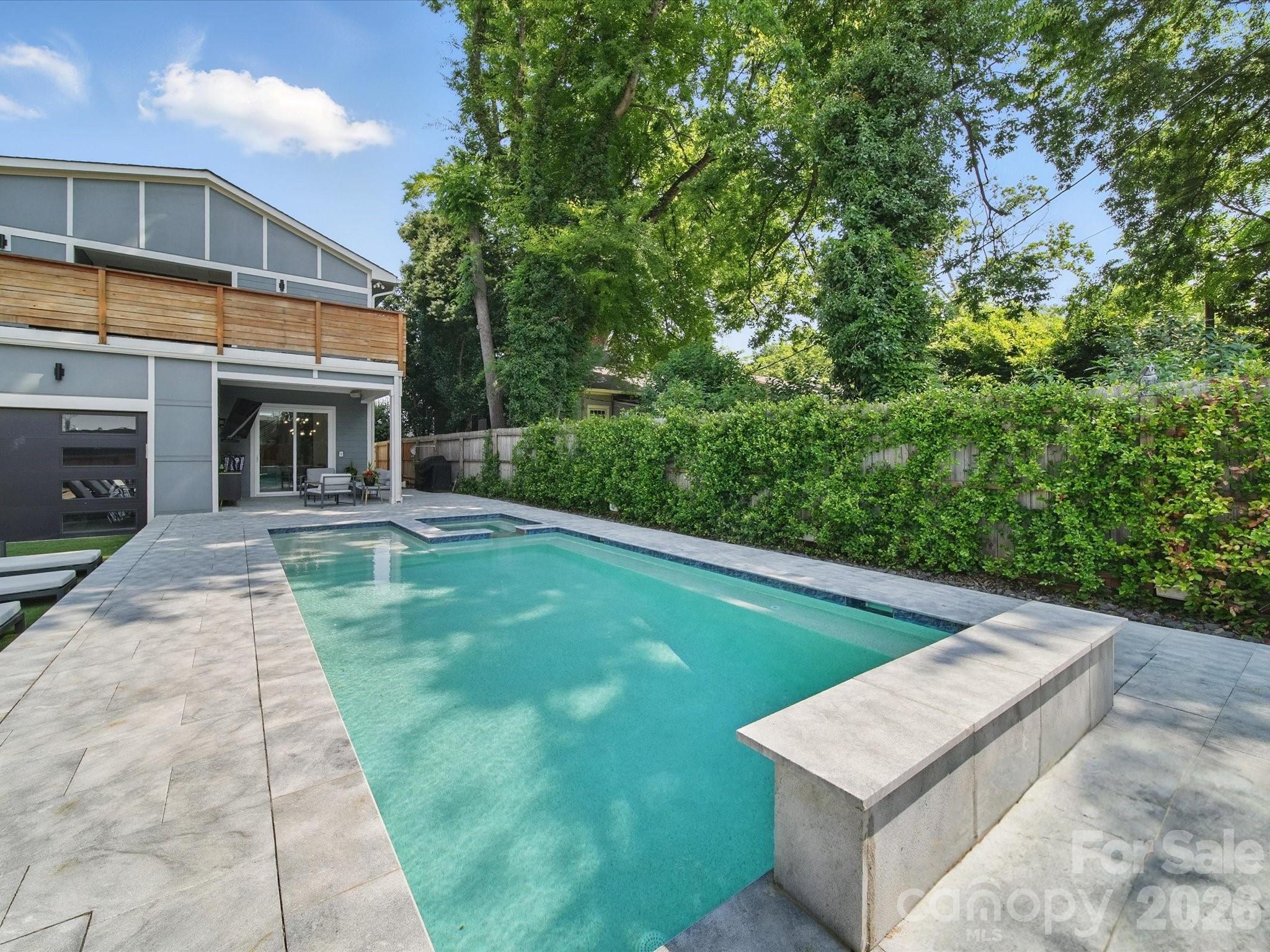 708 Cross Trail Drive — Charlotte
