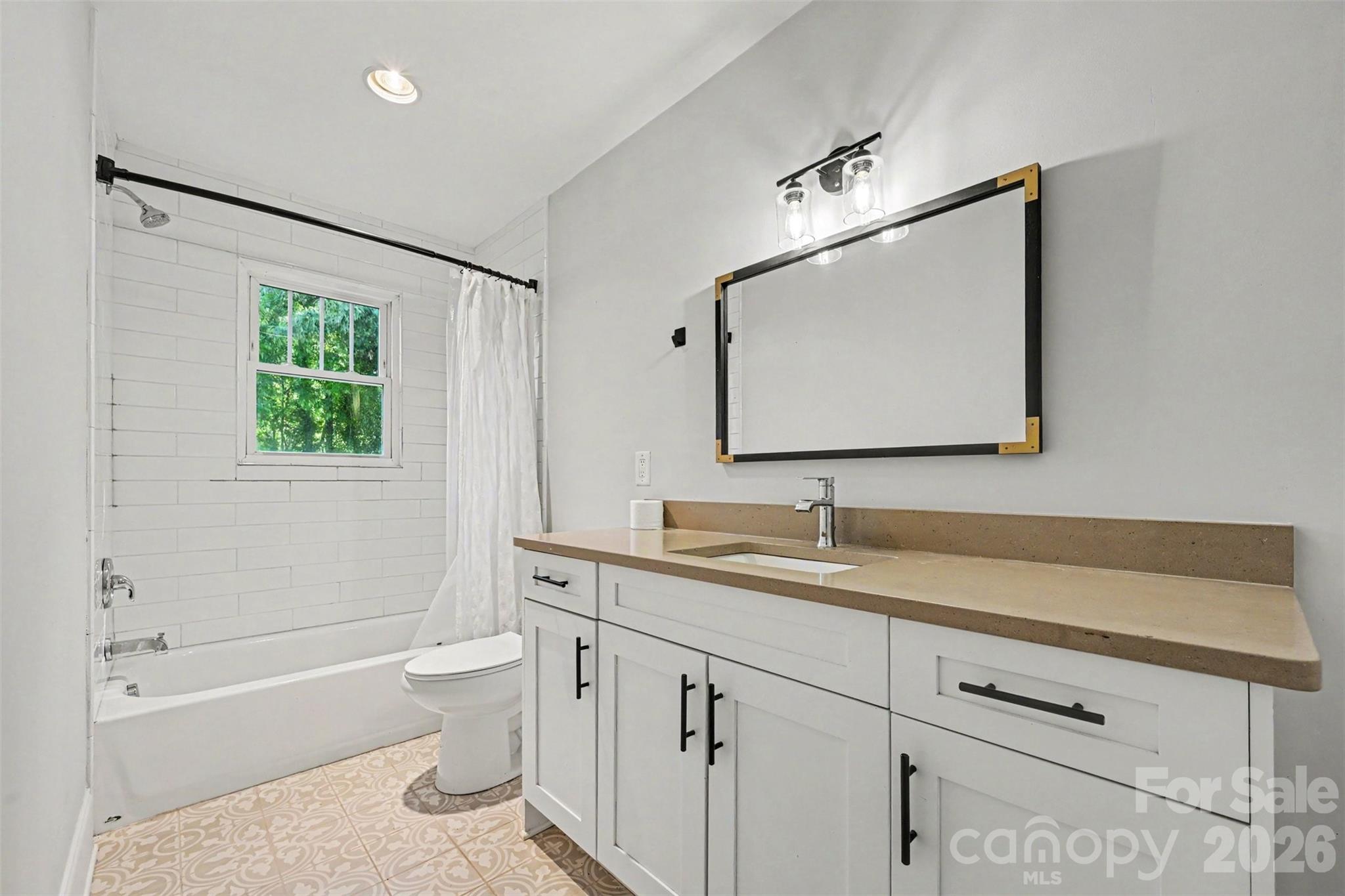 3001 Tuckaseegee Road — Charlotte