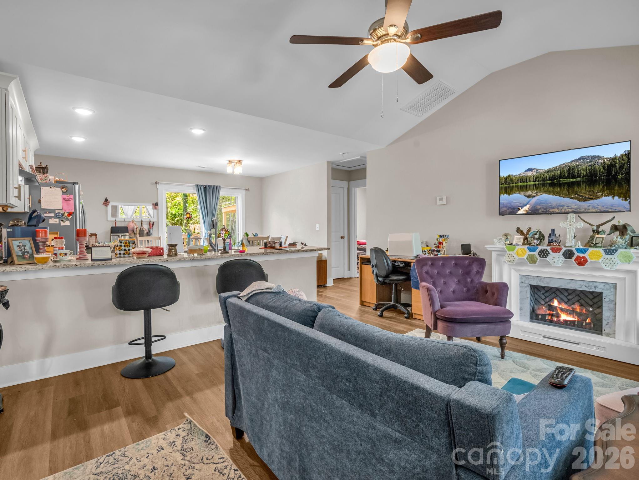 198 Parkland Drive — Forest City