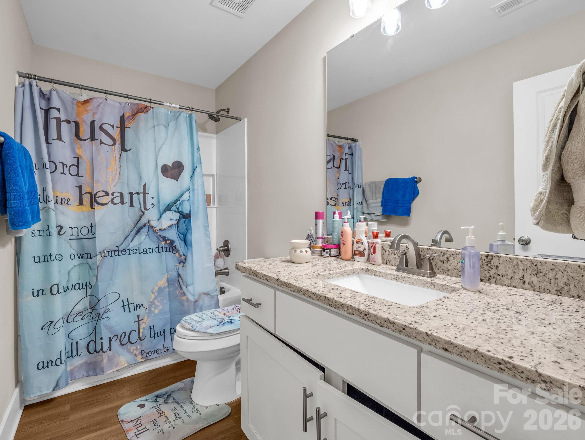 198 Parkland Drive — Forest City