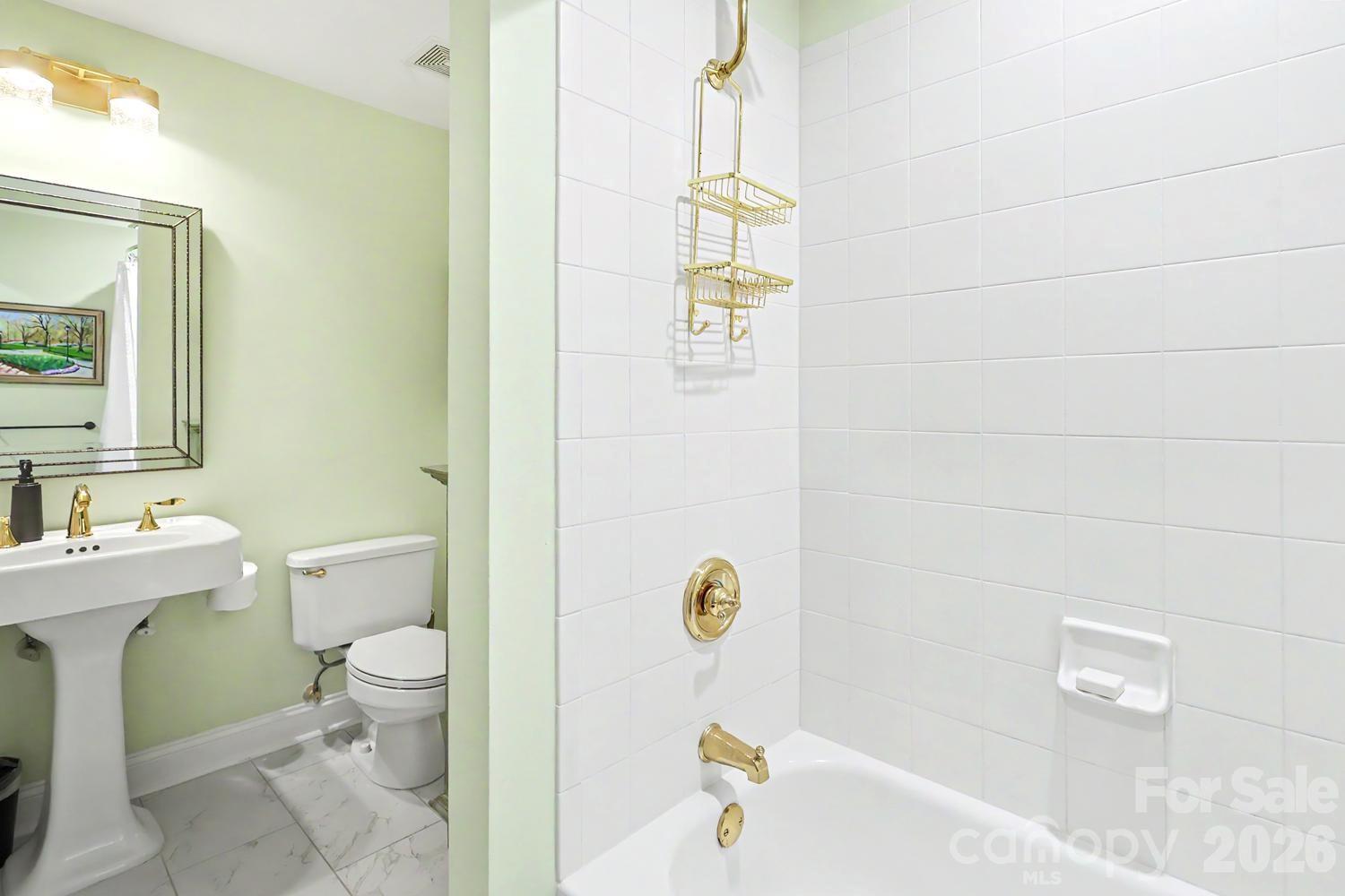 401 N Church Street #208 — Charlotte