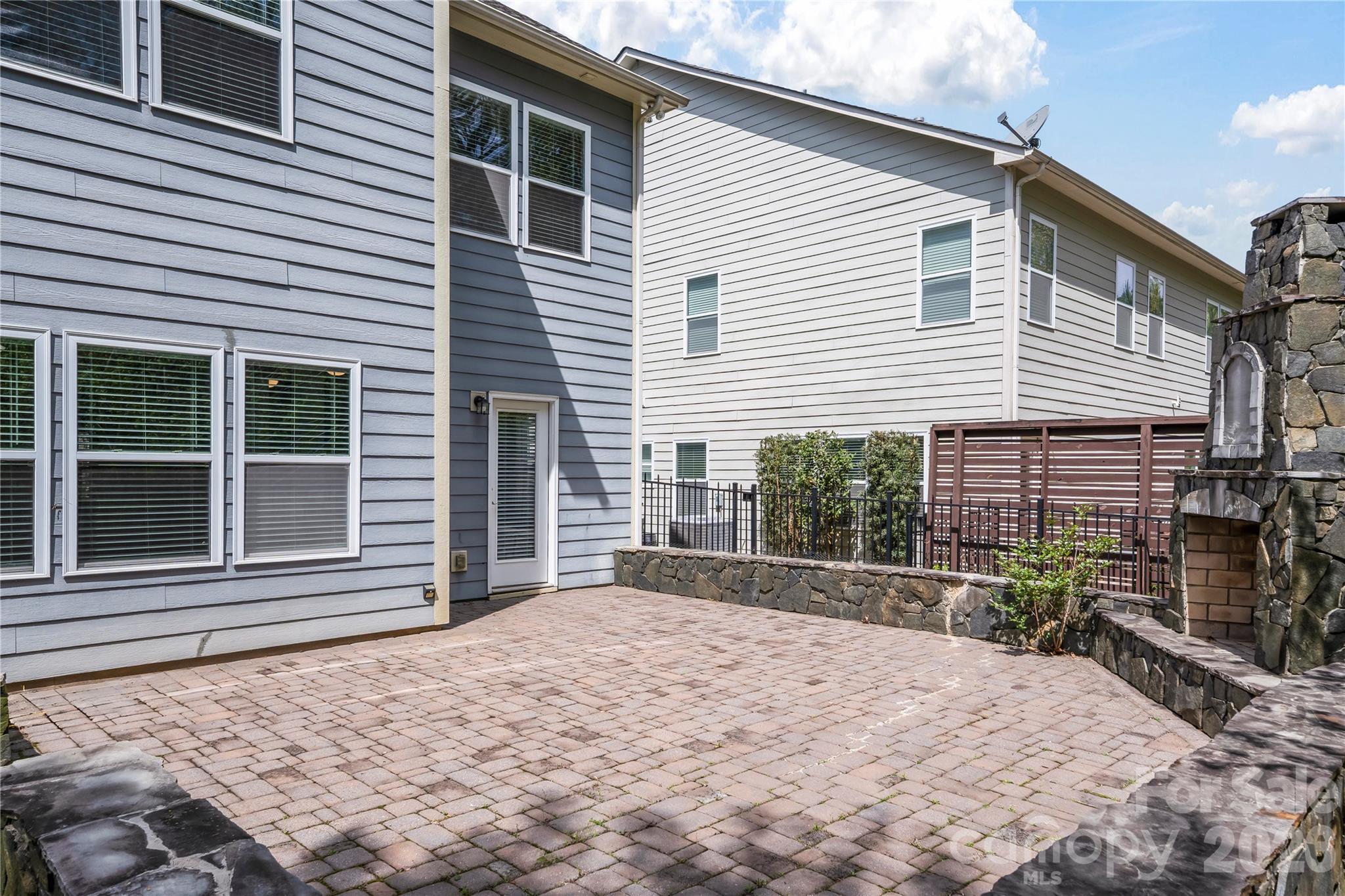 2166 Bluebell Way — Tega Cay