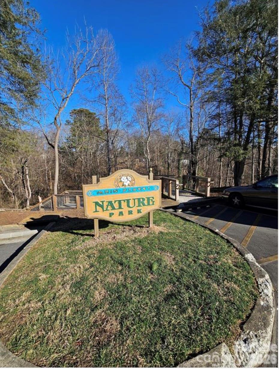 153 Water Leaf Drive — Weaverville