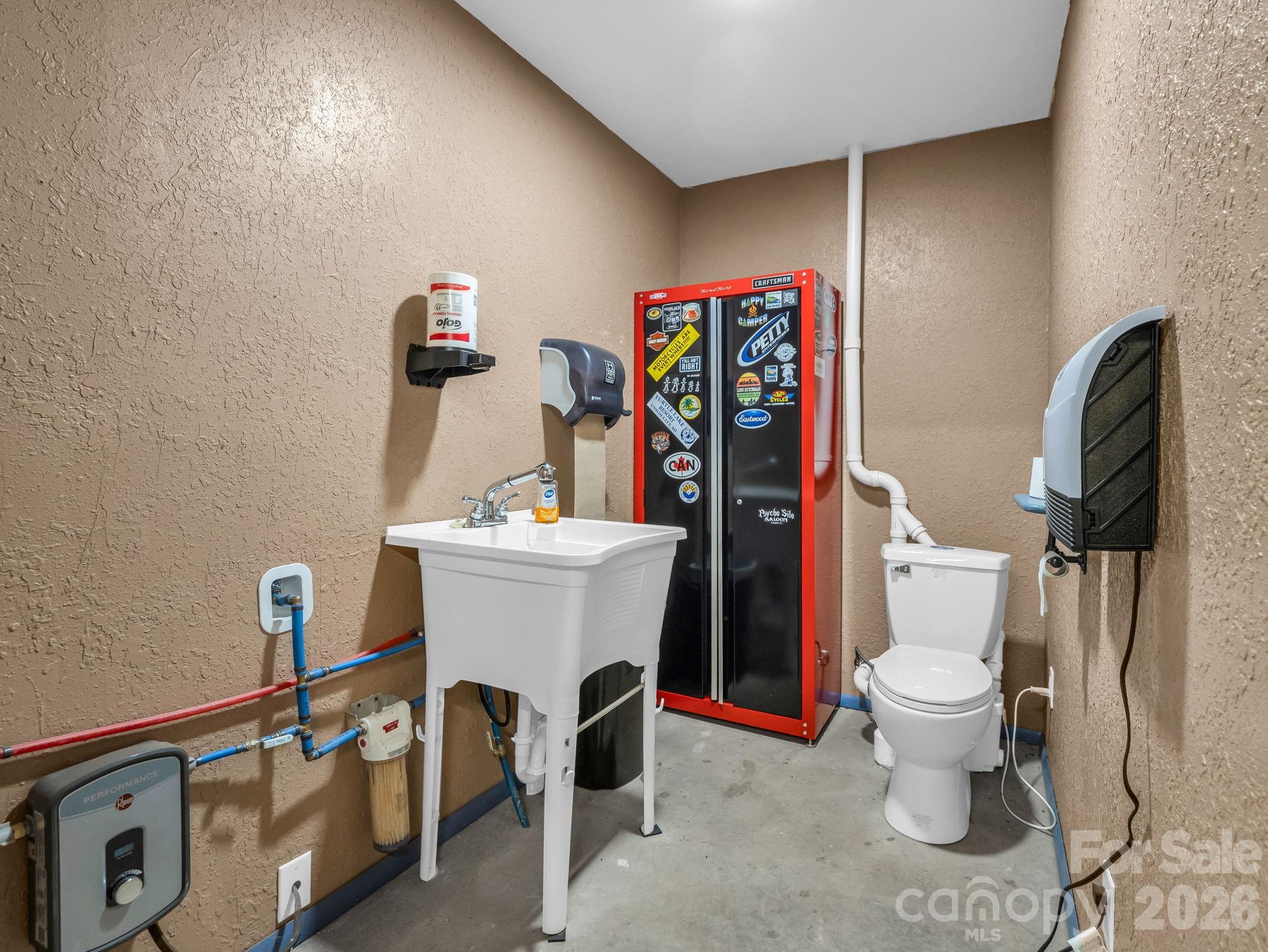 2521 Cat Square Road — Vale