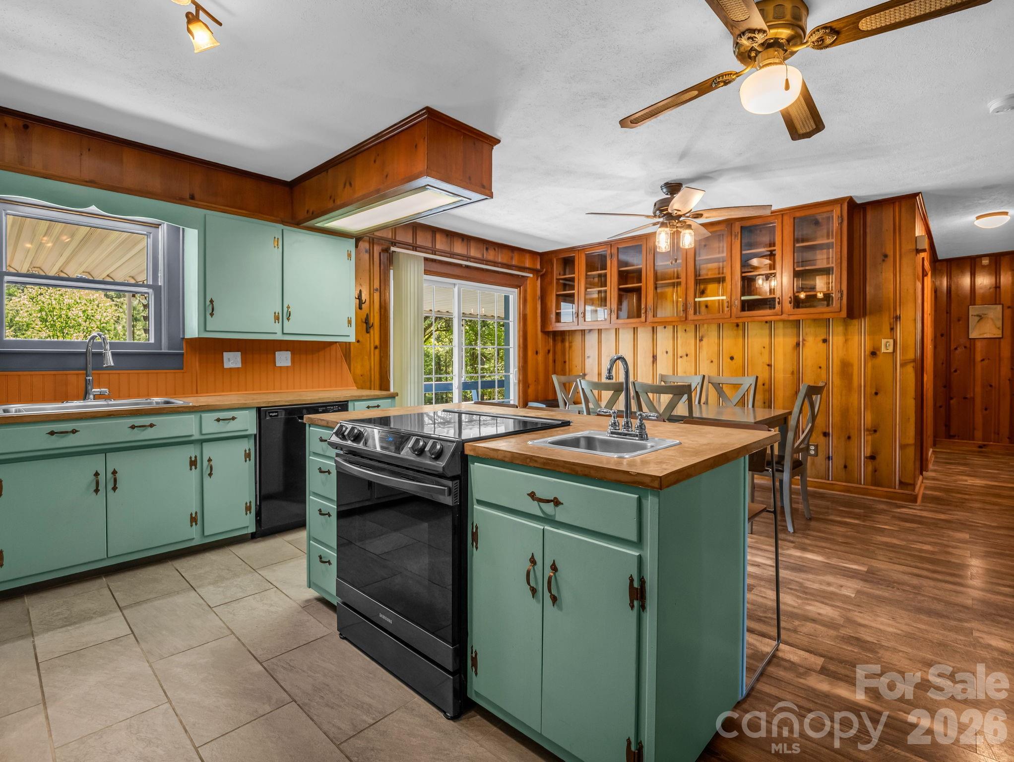 2521 Cat Square Road — Vale