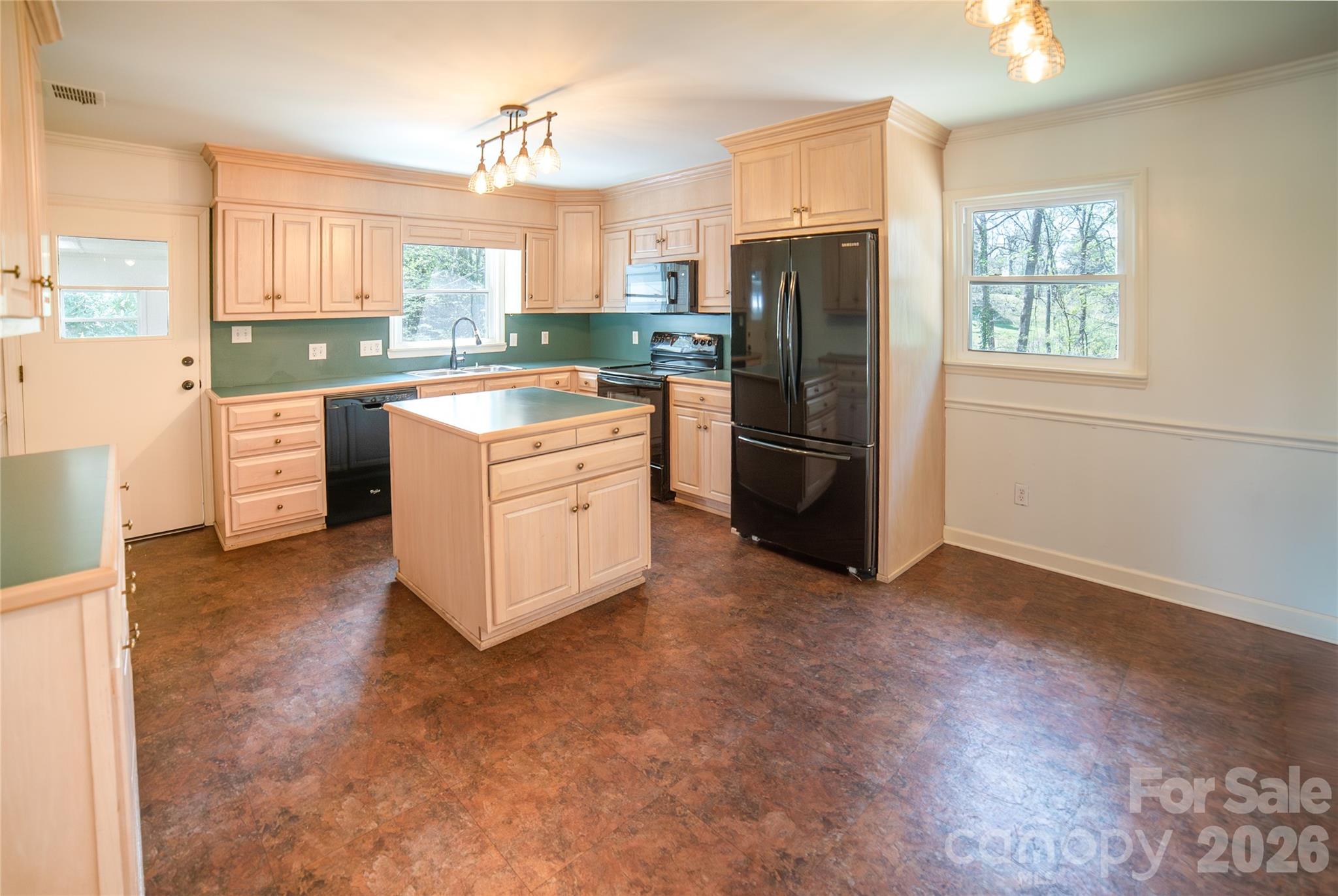414 Patton Street — Morganton