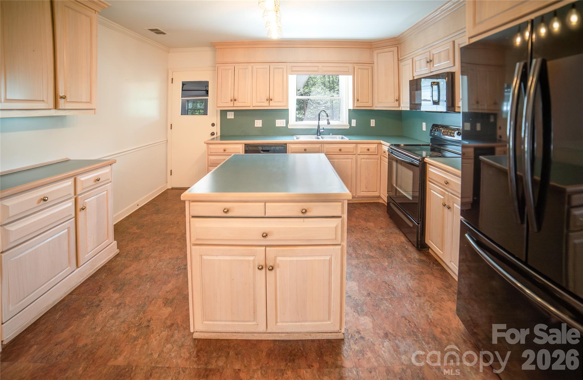 414 Patton Street — Morganton