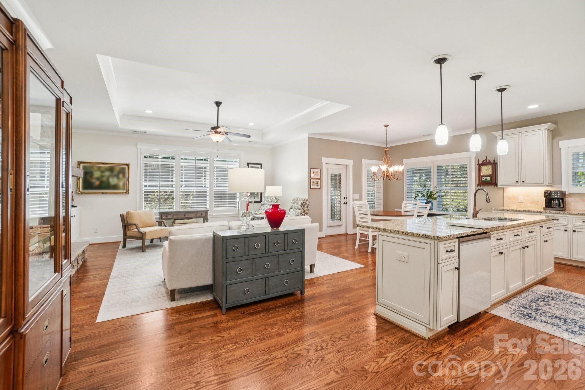31 N Anvil Avenue — Hendersonville