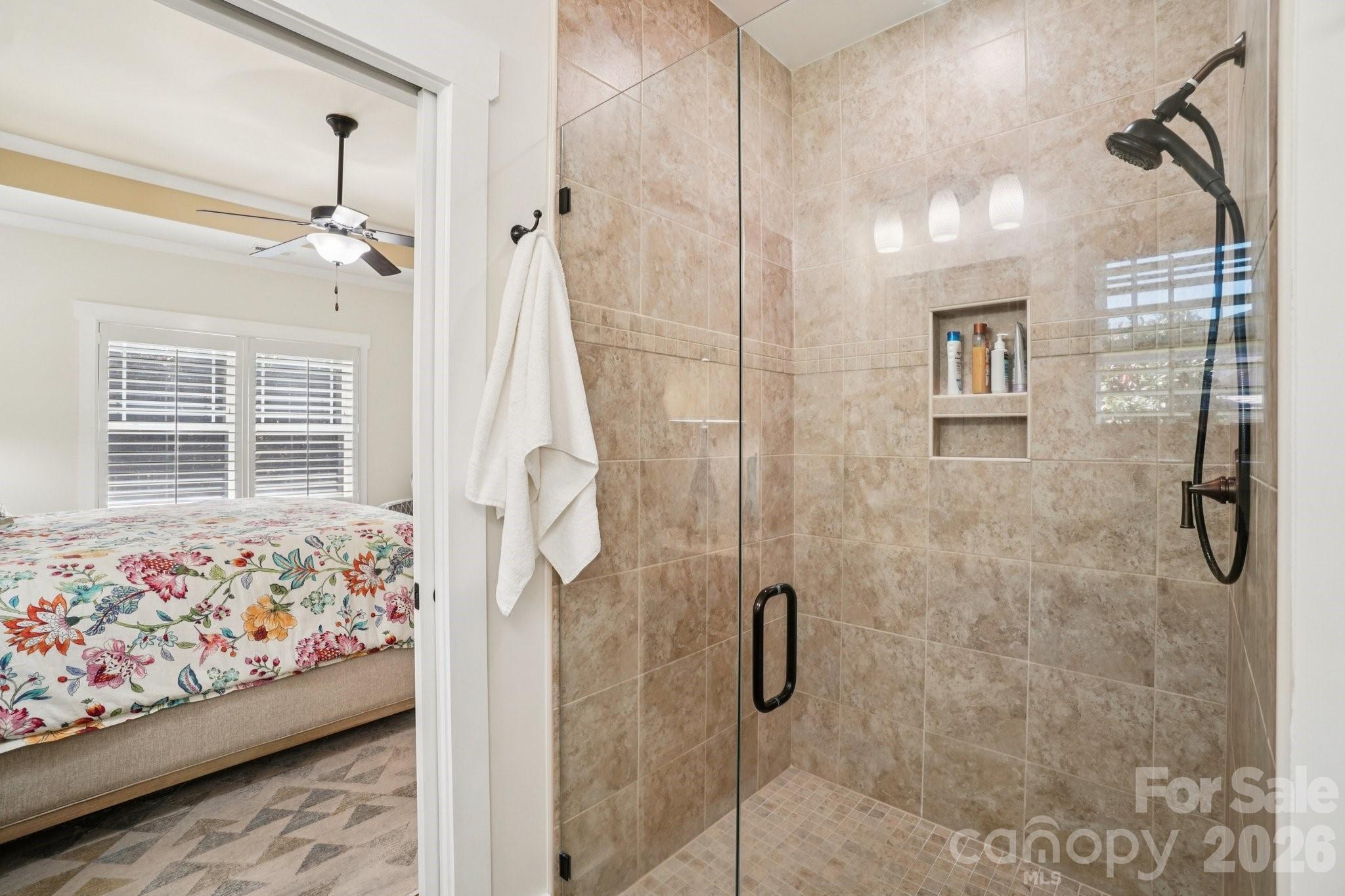 31 N Anvil Avenue — Hendersonville