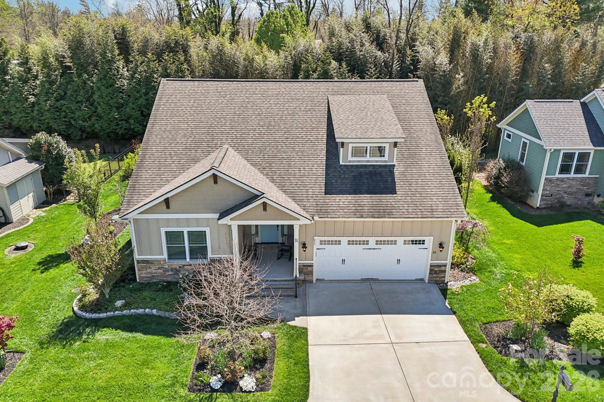 31 N Anvil Avenue — Hendersonville