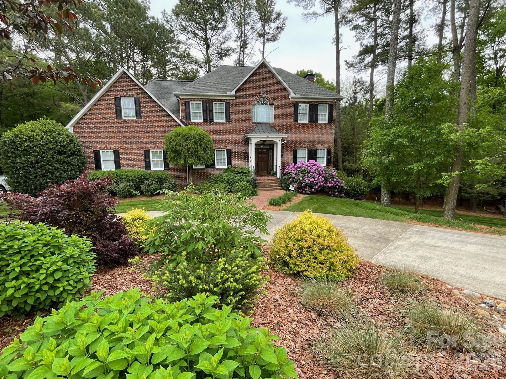 1200 Heritage Drive — Albemarle