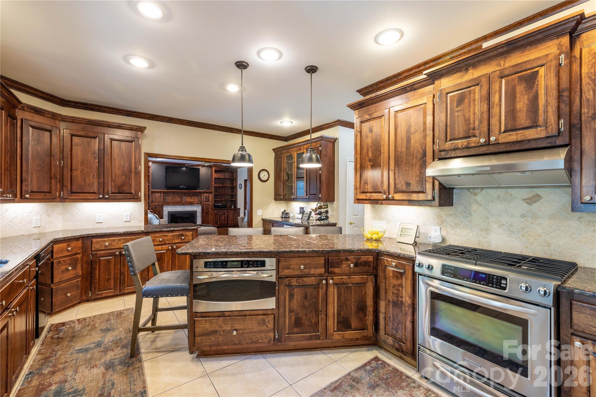 1200 Heritage Drive — Albemarle