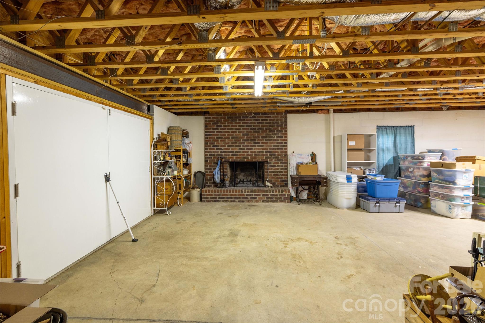 1200 Heritage Drive — Albemarle