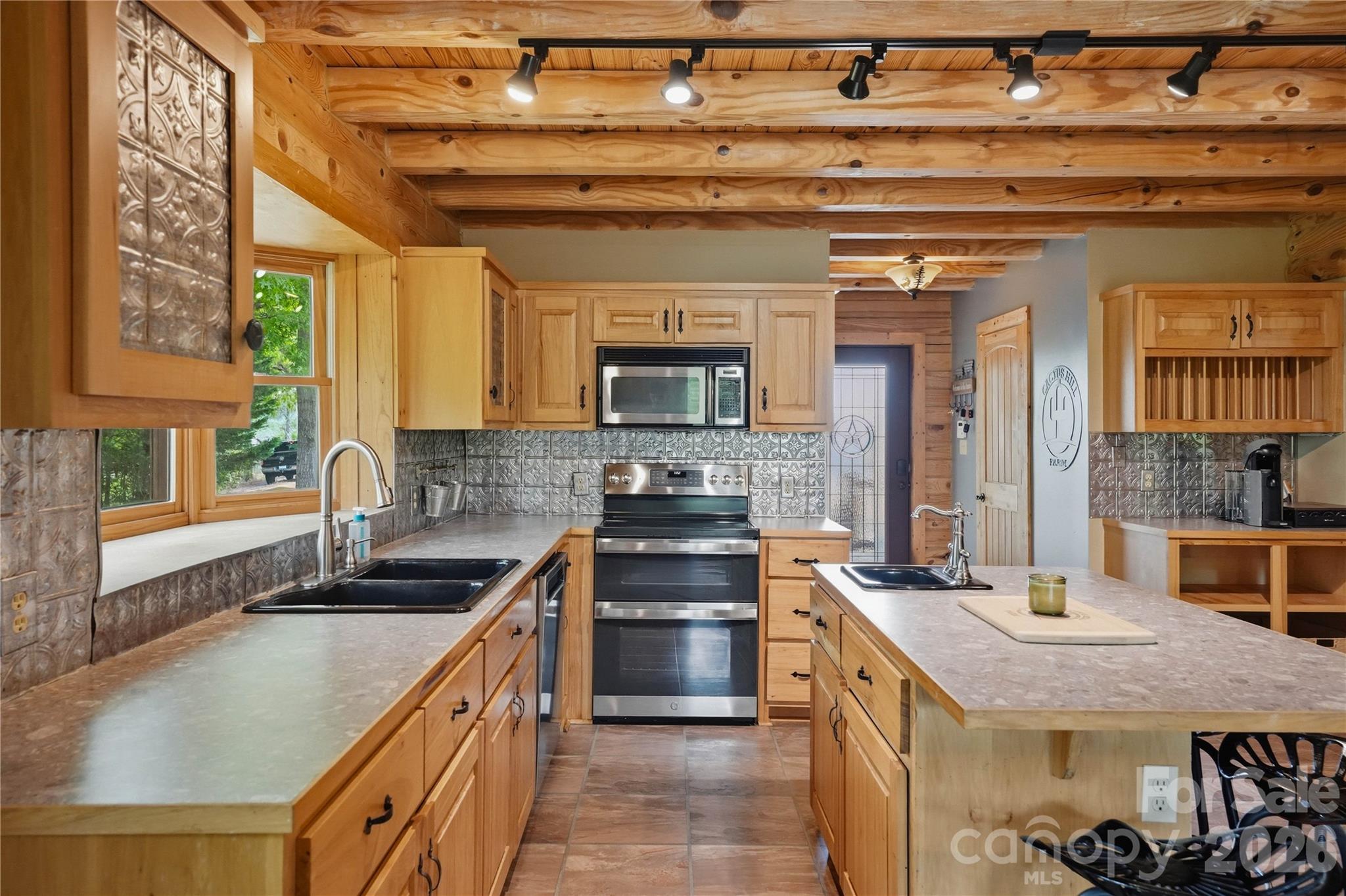 2305 Monteith Lane — Connelly Springs