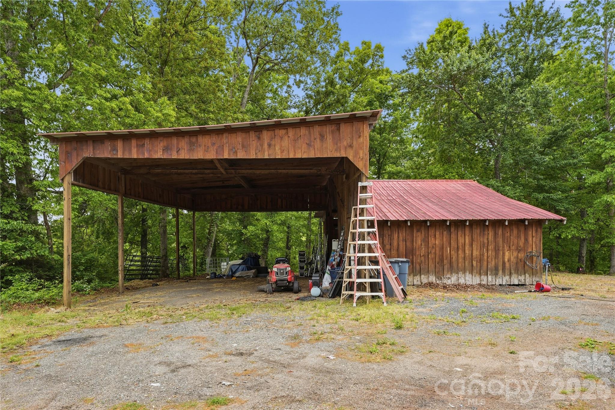 2305 Monteith Lane — Connelly Springs