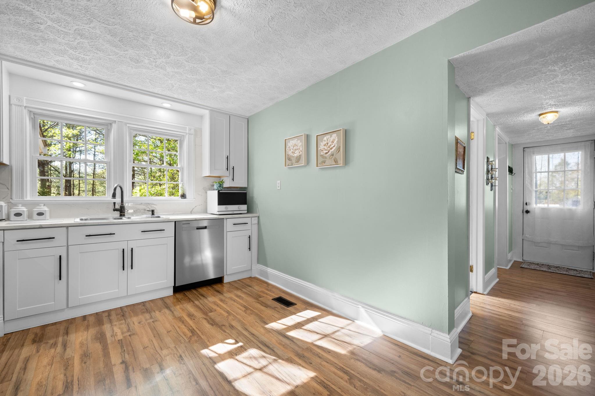304 Garrou Avenue SE — Valdese
