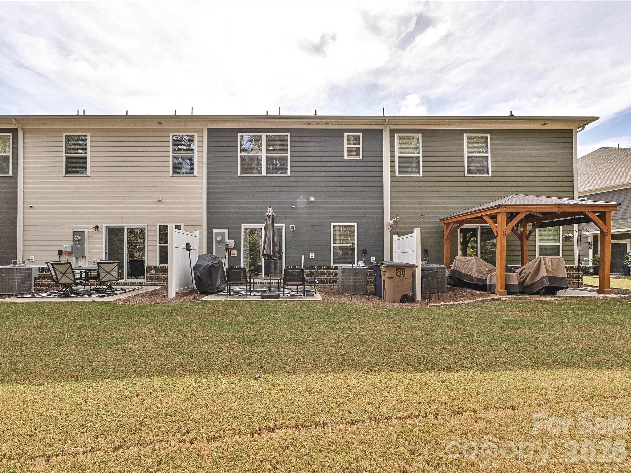 348 abington Street — Matthews
