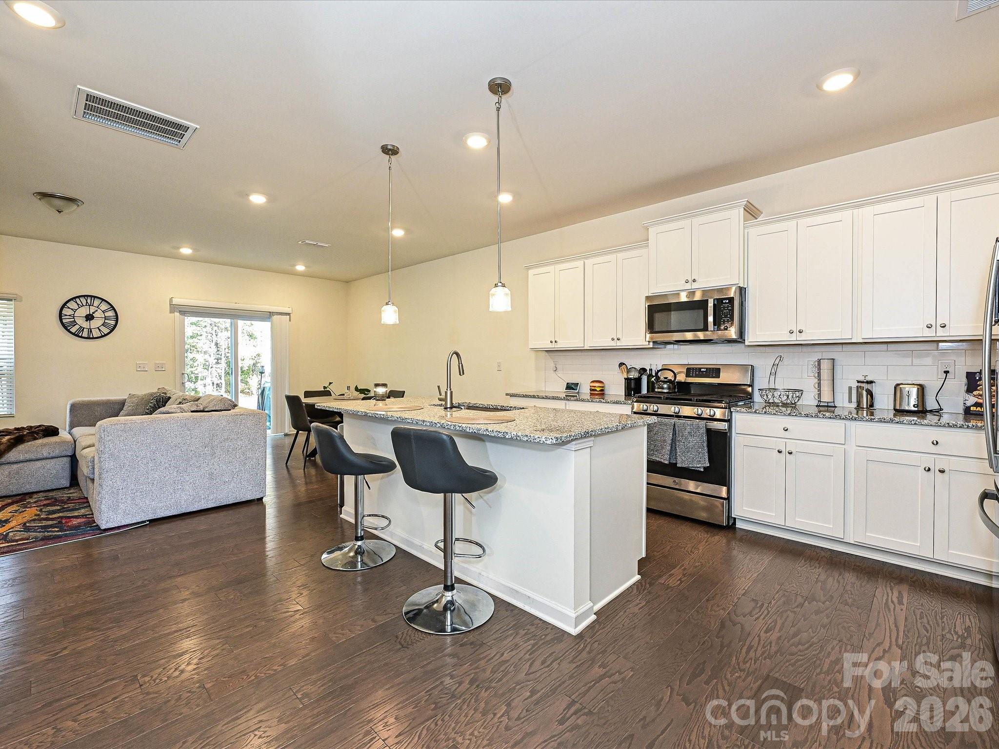 348 abington Street — Matthews